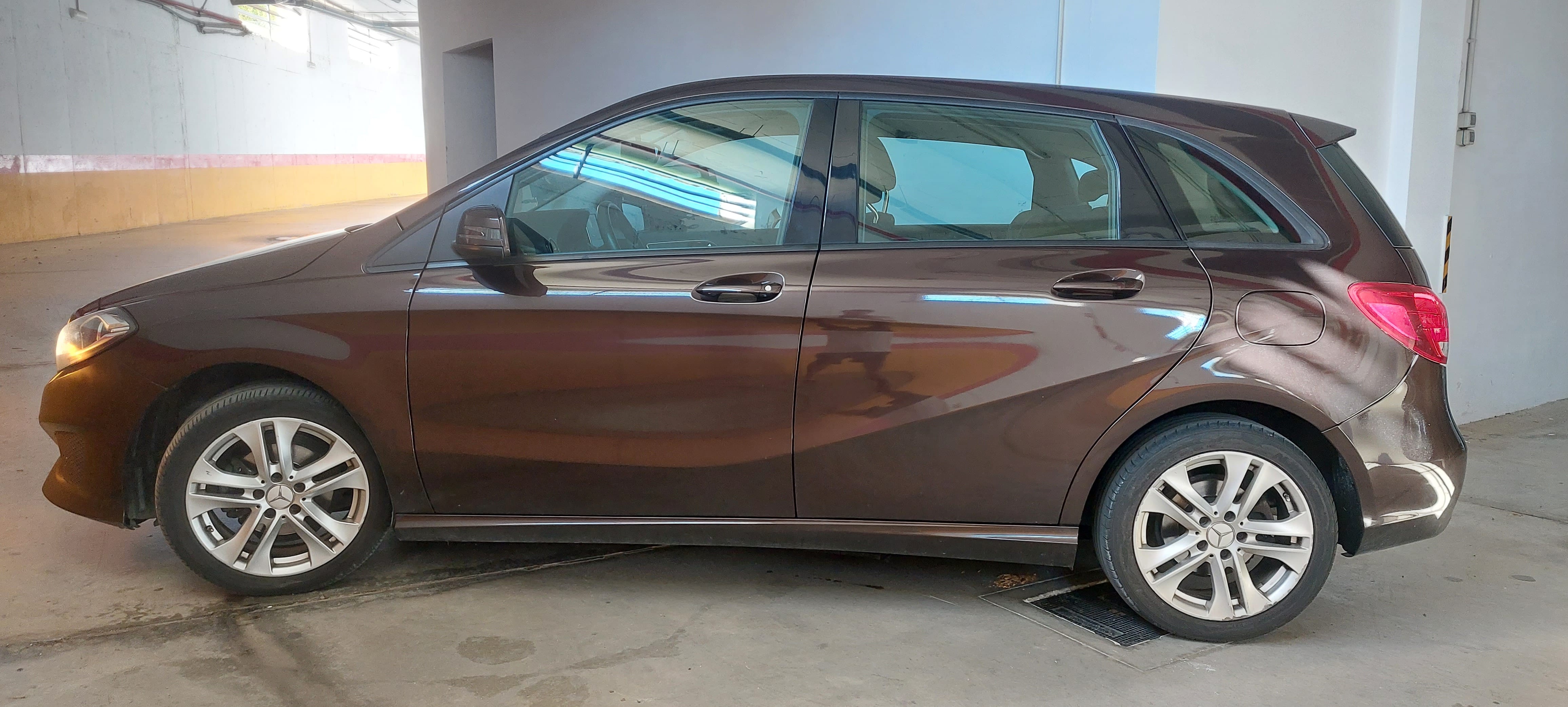 Mercedes-Benz Clase B con Silla infantil