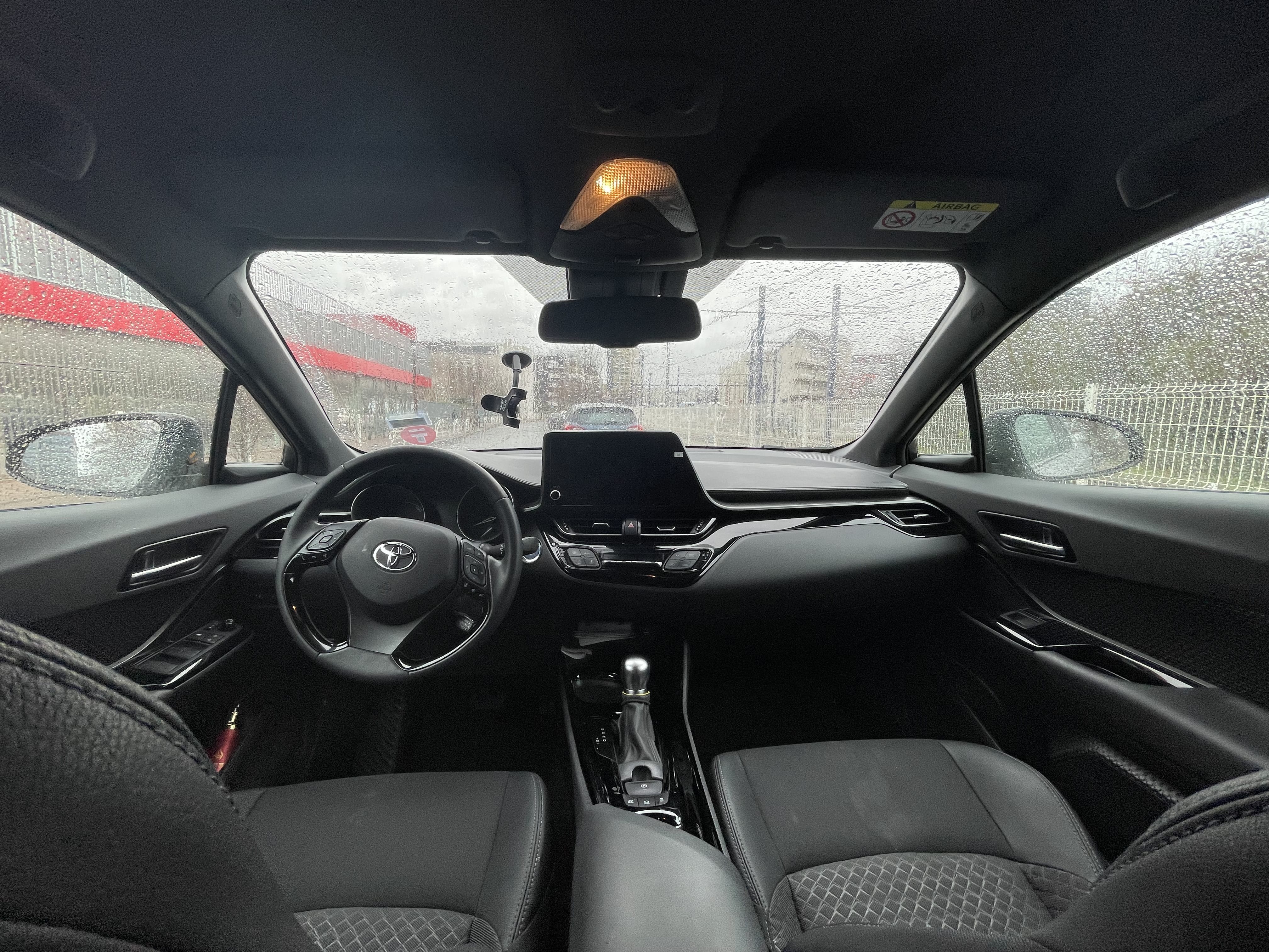 Toyota C-HR Hybrid avec Audio Bluetooth