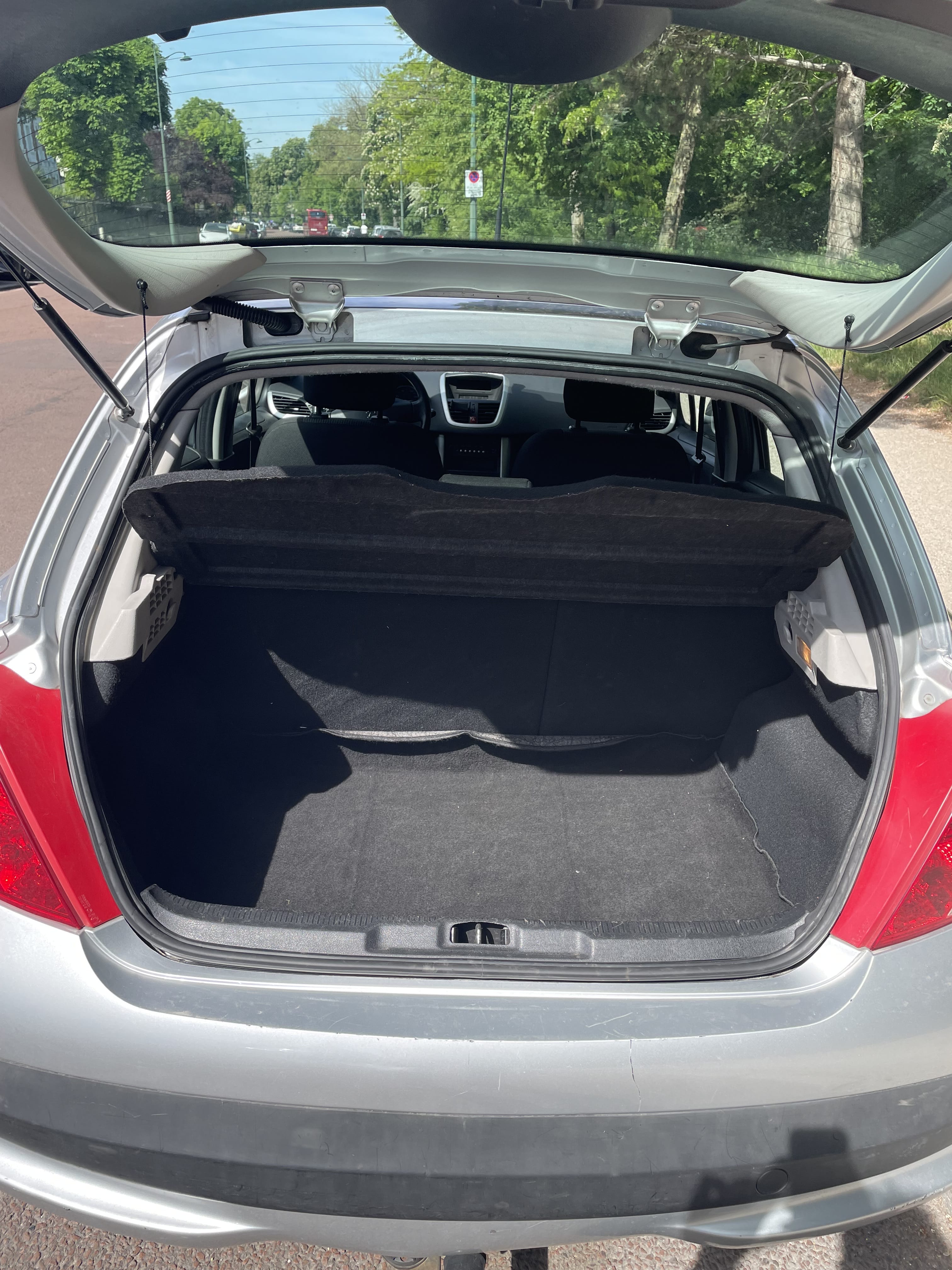Peugeot 207+ avec Chaines