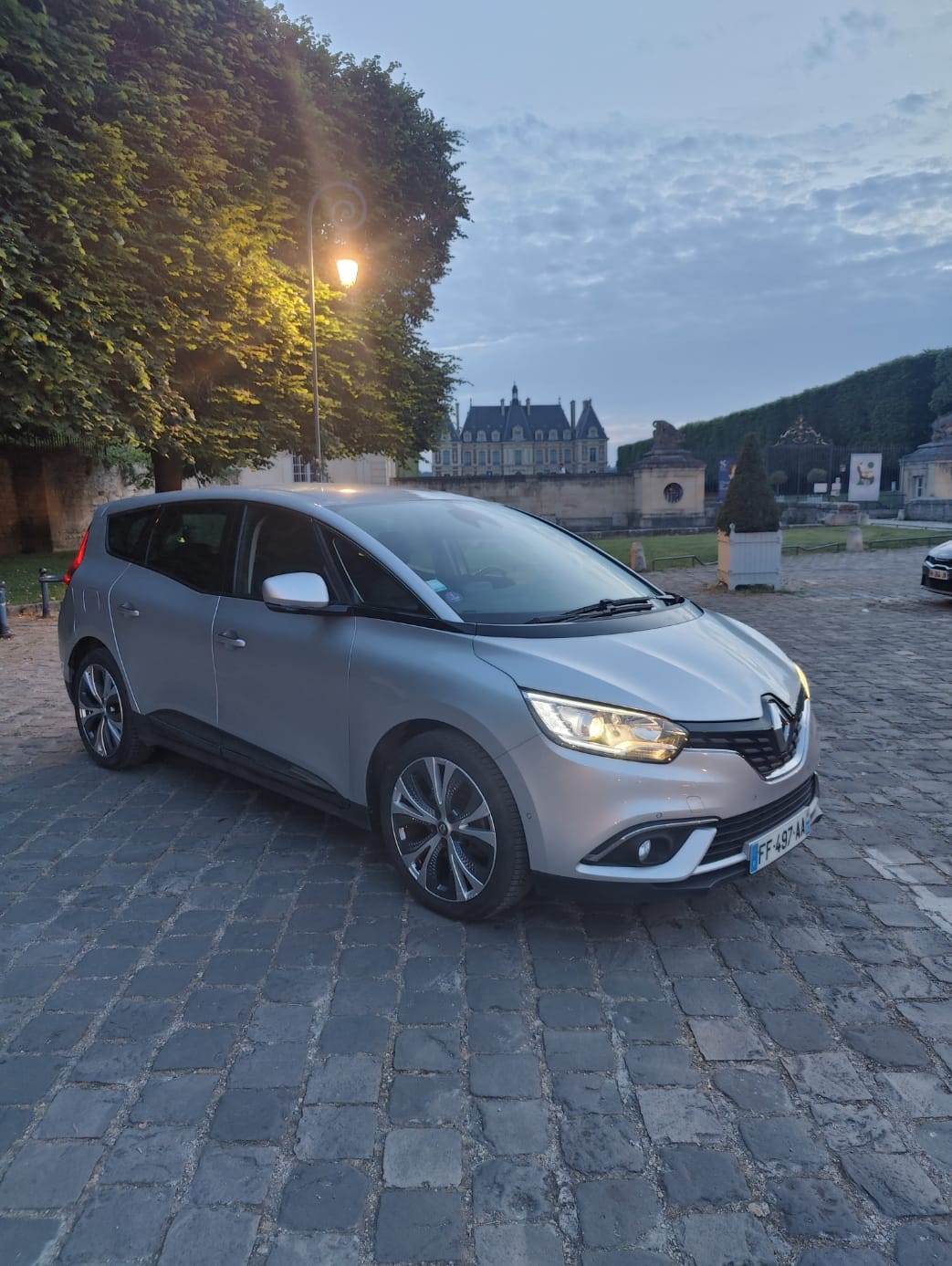 Renault Grand Scenic, 2019, Essence 95, 7 places