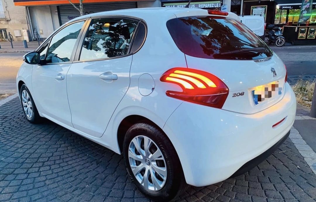 Peugeot 208 avec Climatisation