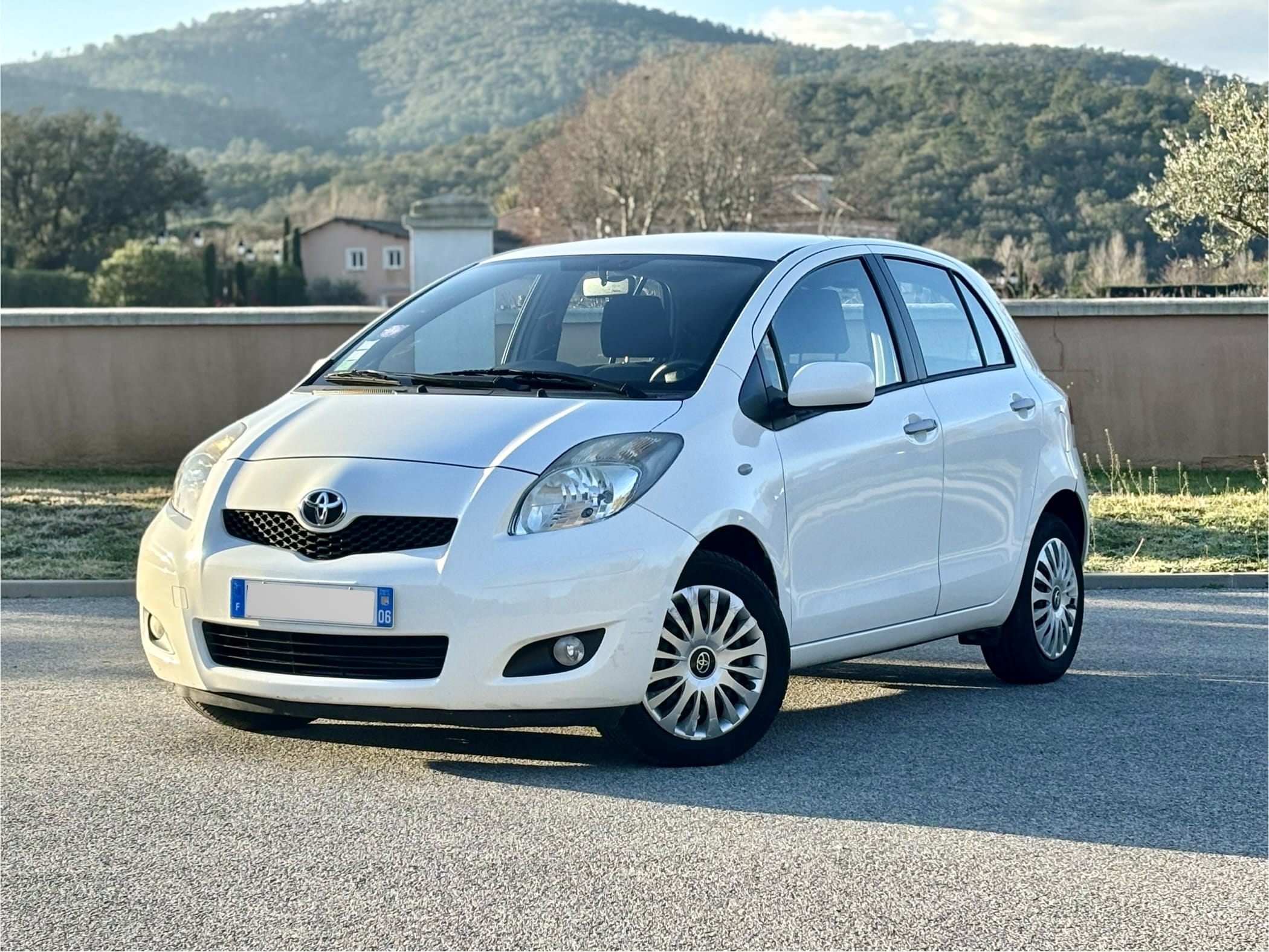 Toyota Yaris, 2011, Essence 95