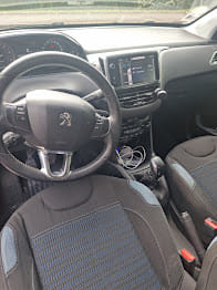 Peugeot 208 1.4 HDI avec Audio Bluetooth
