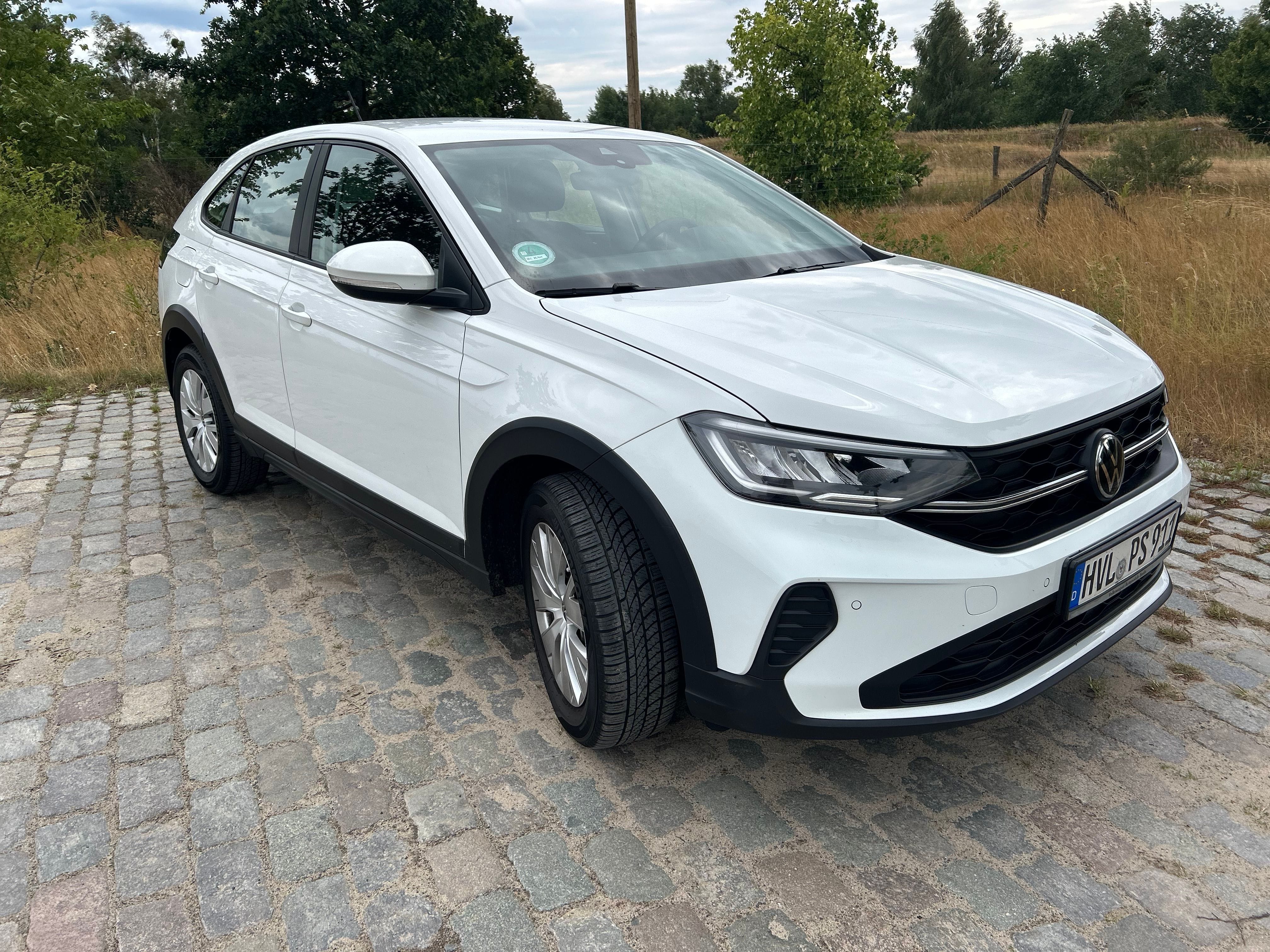 Volkswagen Taigo mit Autoradio