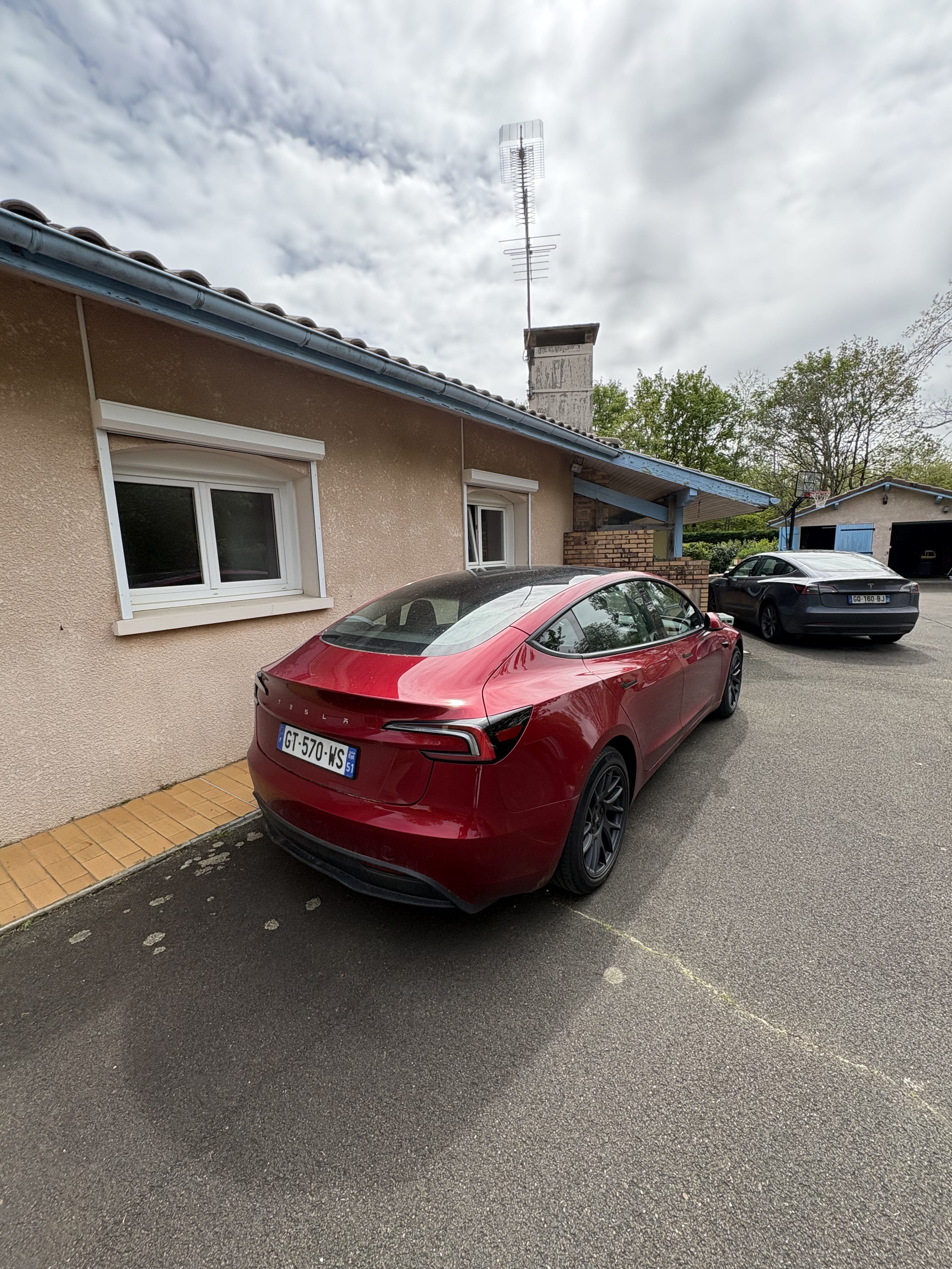 Tesla Model 3 avec Caméra de recul