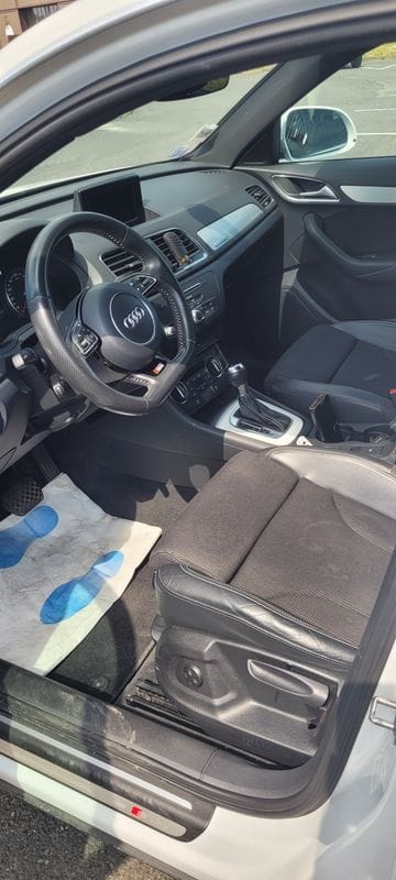 Audi Q3 1.4 TFSI S Tronic avec Audio Bluetooth