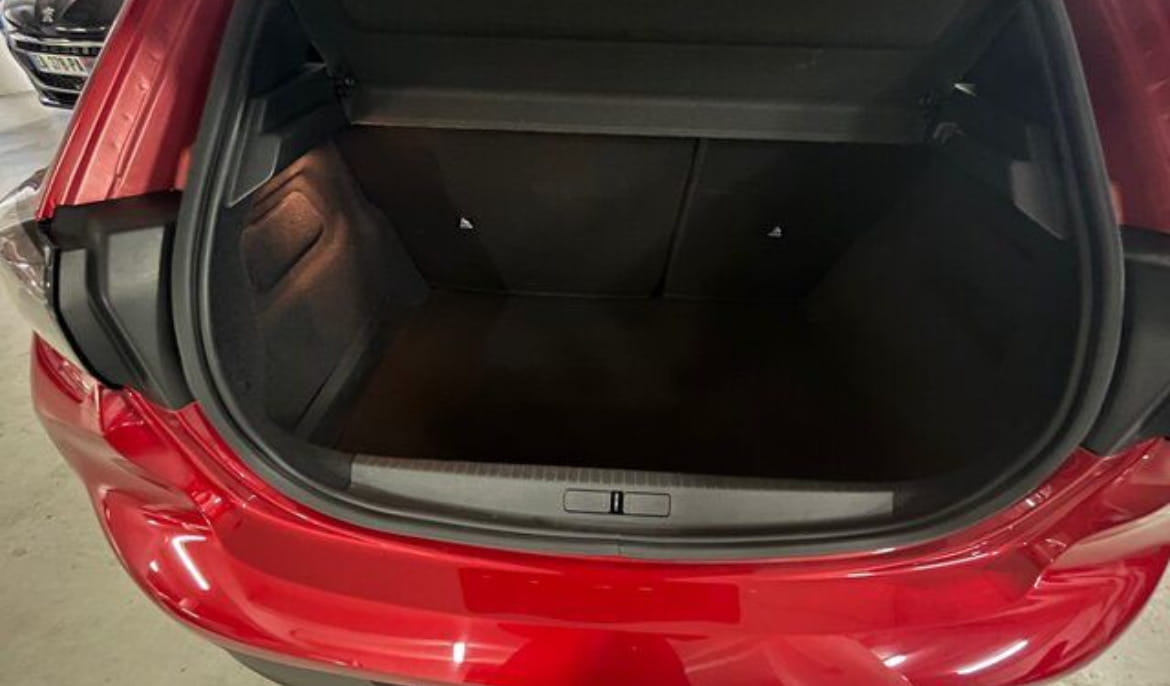Peugeot 208 avec Régulateur de vitesse