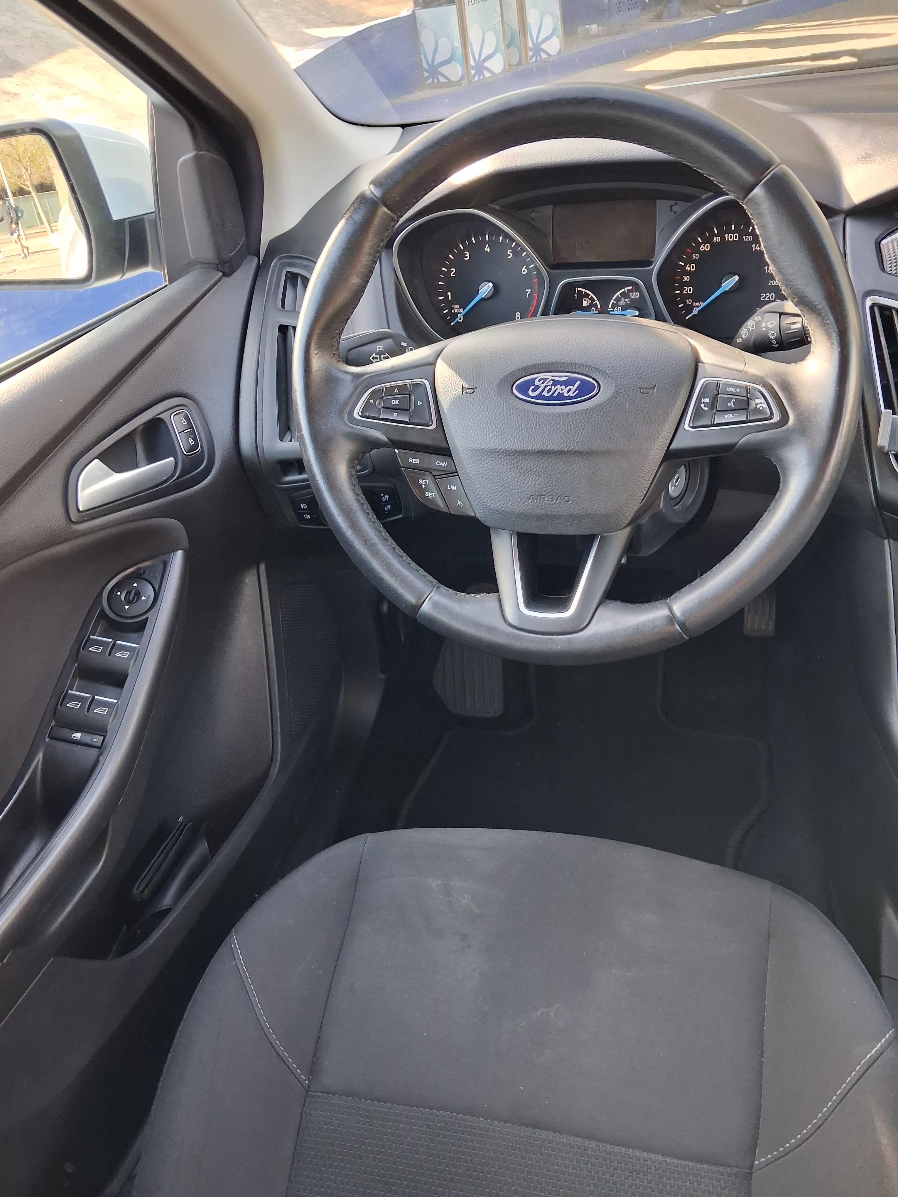 Ford Focus Turnier 1.0 EcoBoost mit Android Auto