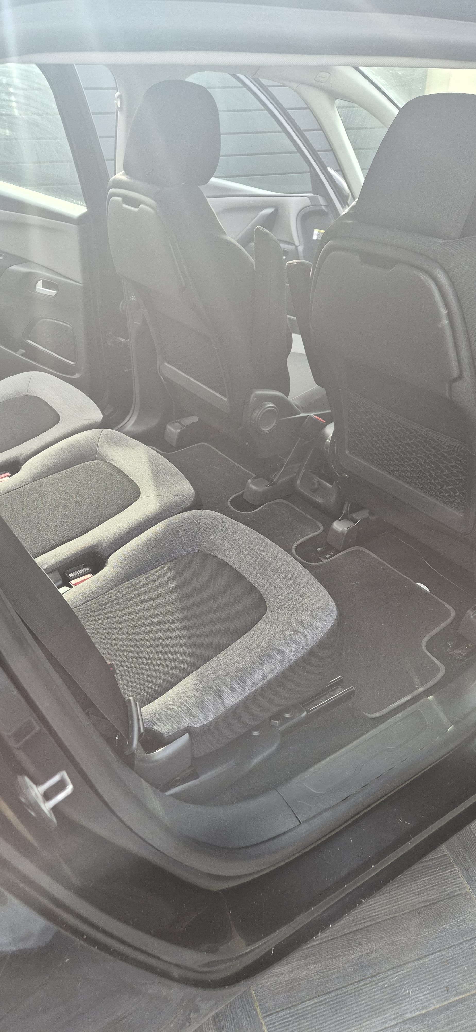 Citroen C4 Grand Spacetourer avec Apple CarPlay