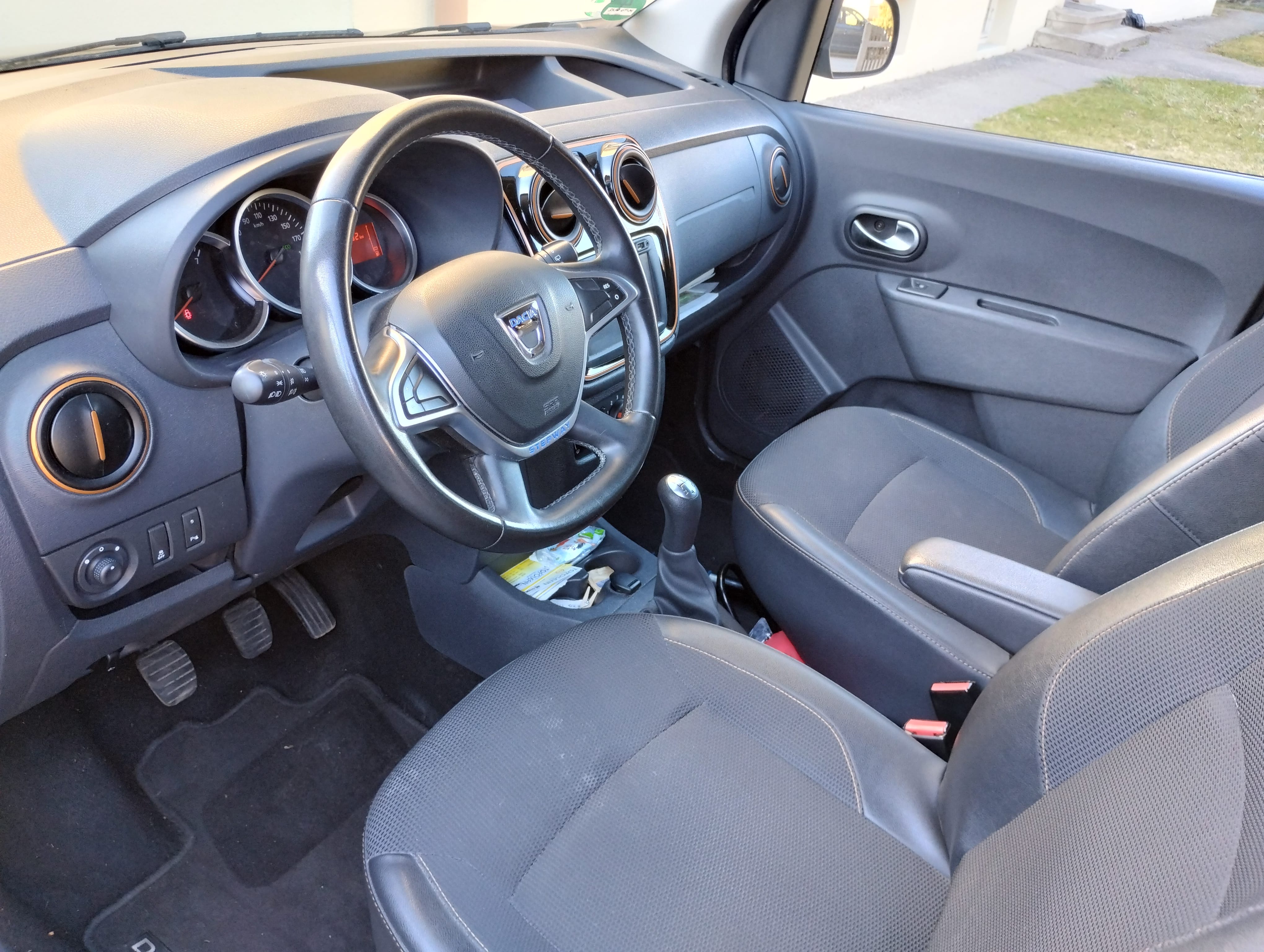 Dacia Dokker 1,5 HDI mit Kindersitz