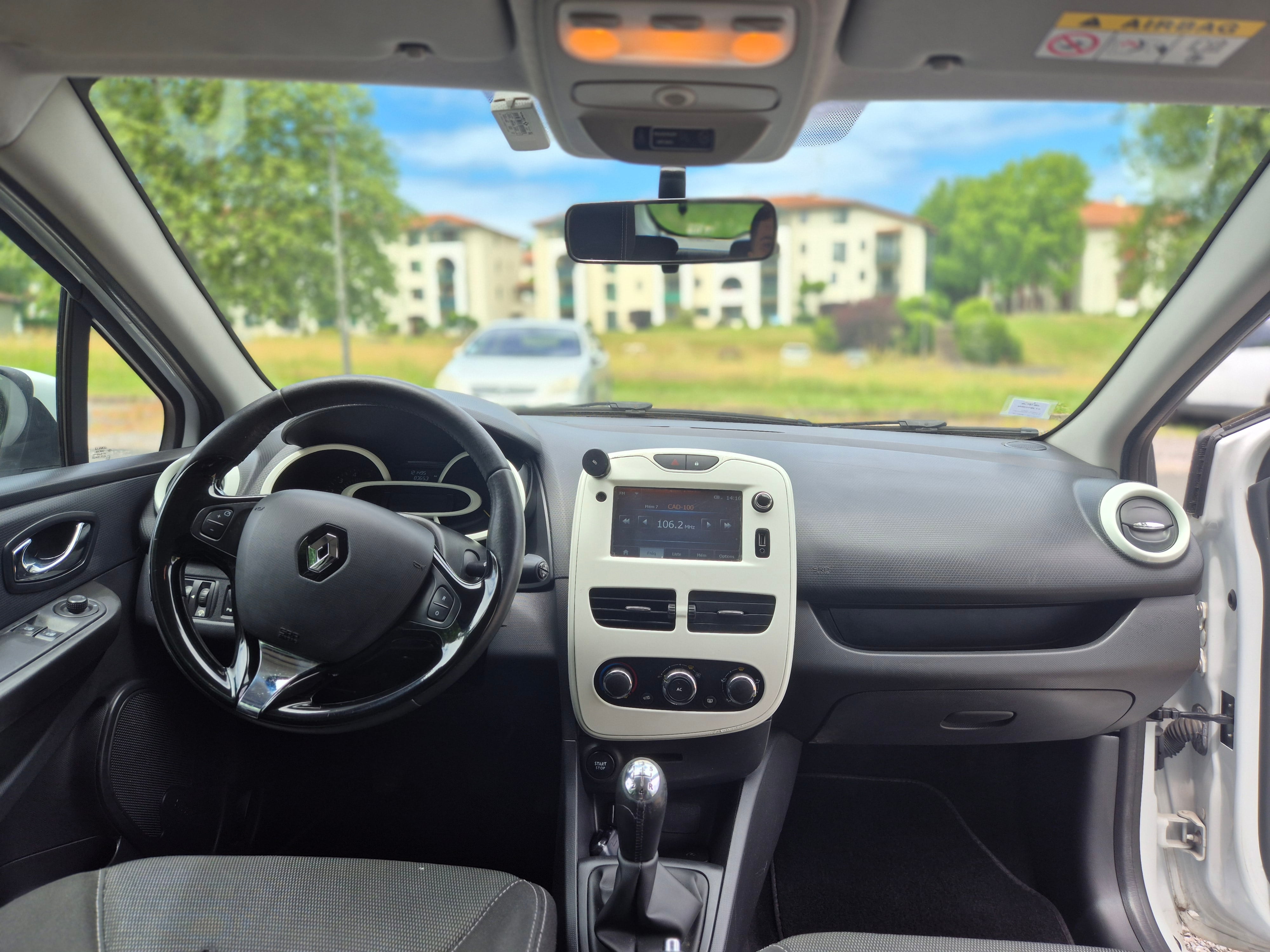 Renault Clio avec GPS