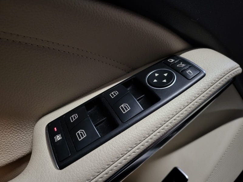 Mercedes Classe GLA avec Entrée audio / iPod