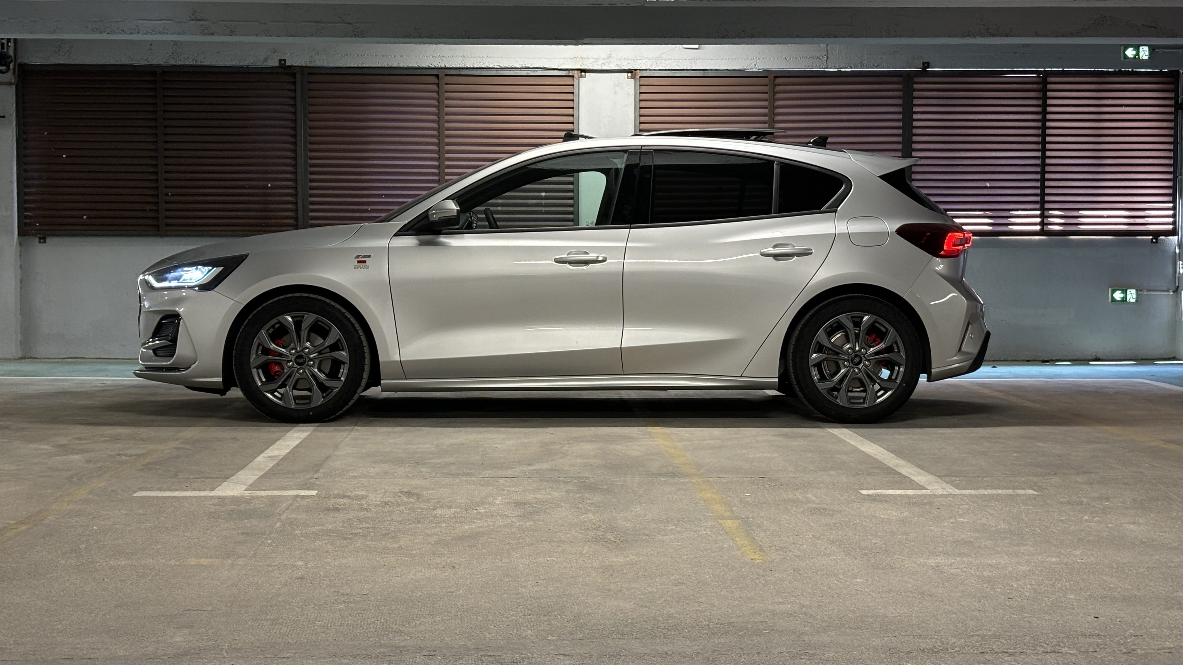 Ford Focus, 2024, Essence 98 / Électrique (hybride), automatique