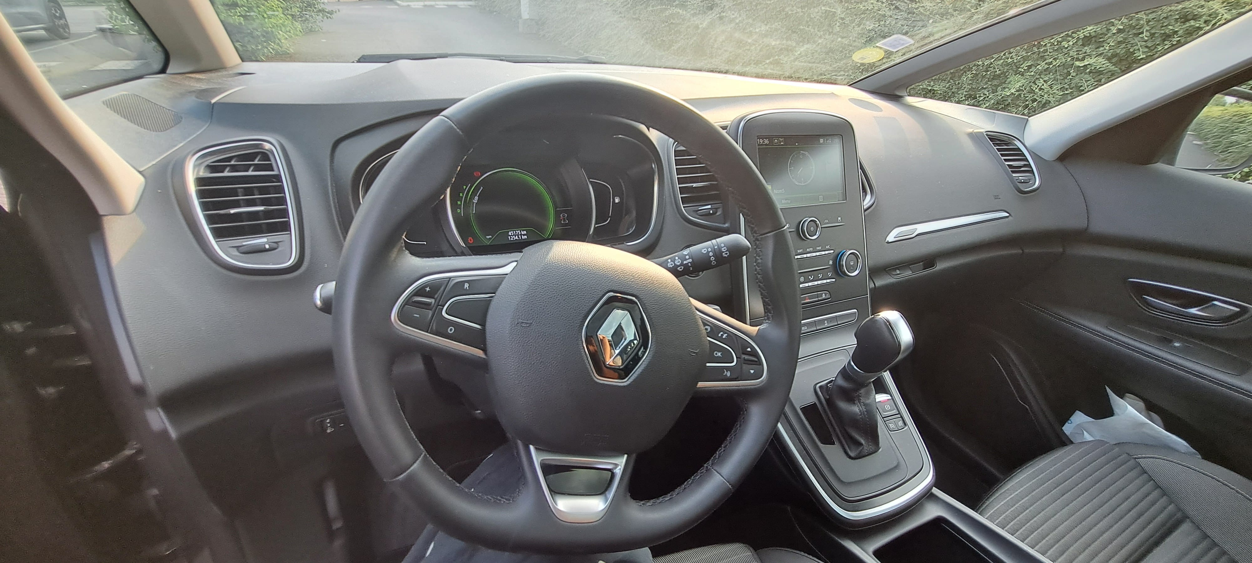 Renault Grand Scenic avec GPS