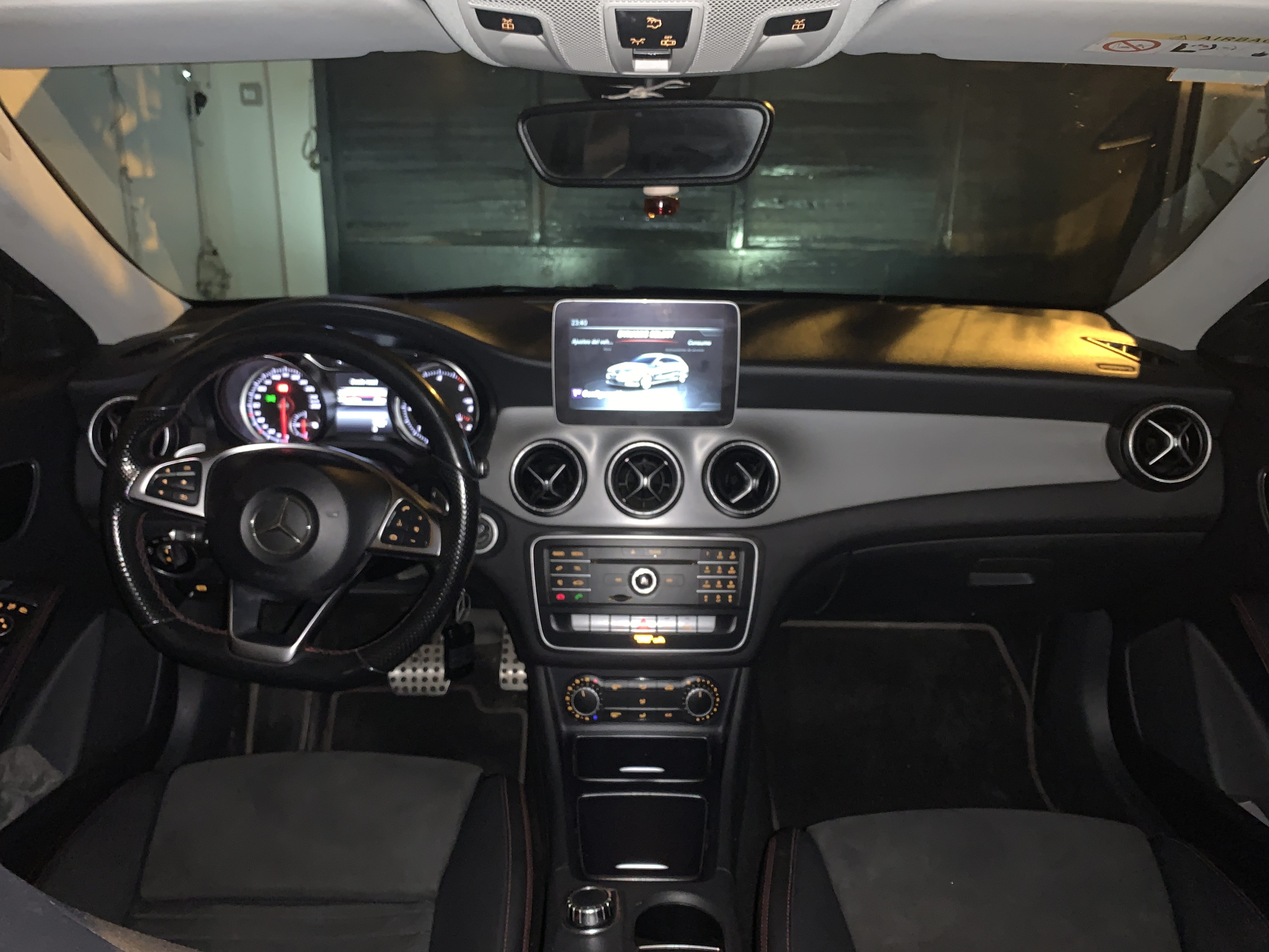 Mercedes-Benz Clase CLA Shooting Break 2200CC-170CV con Apple CarPlay