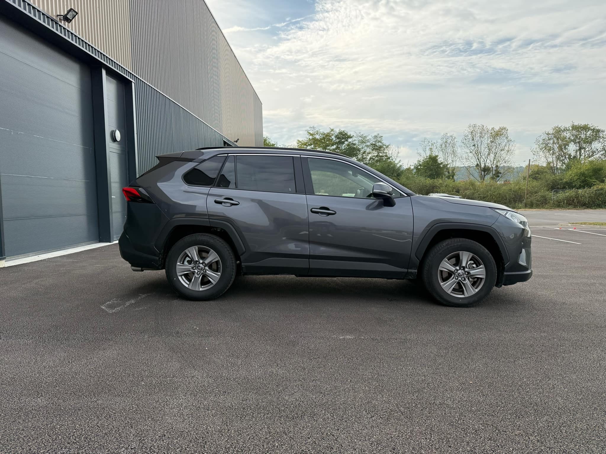 Toyota RAV4 DYNAMIC HYBRID 218CH BVA 2WD avec Régulateur de vitesse