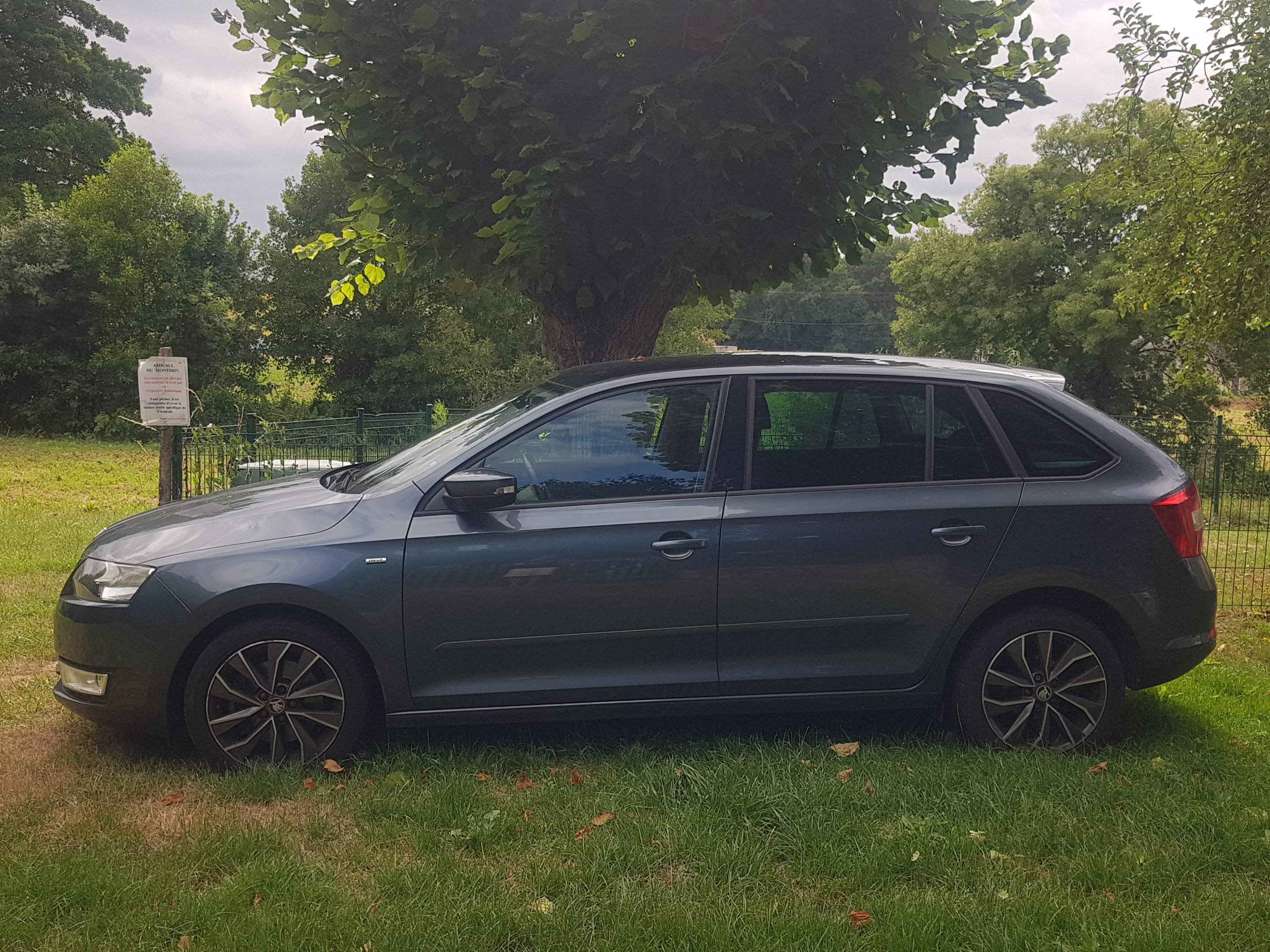 Skoda Rapid 1.2 L 110 CV Drive Greentech avec Climatisation