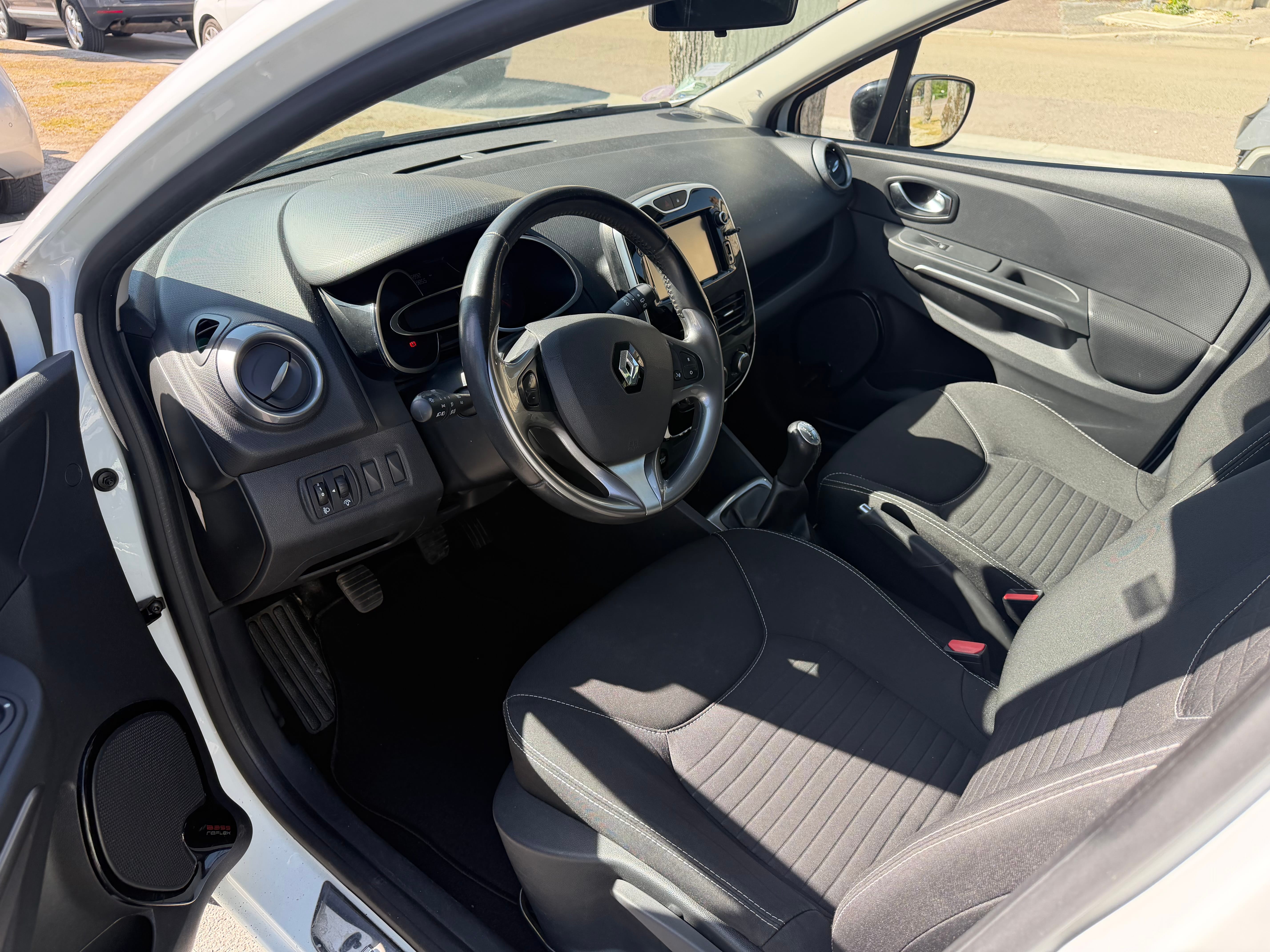 Renault Clio avec Port USB