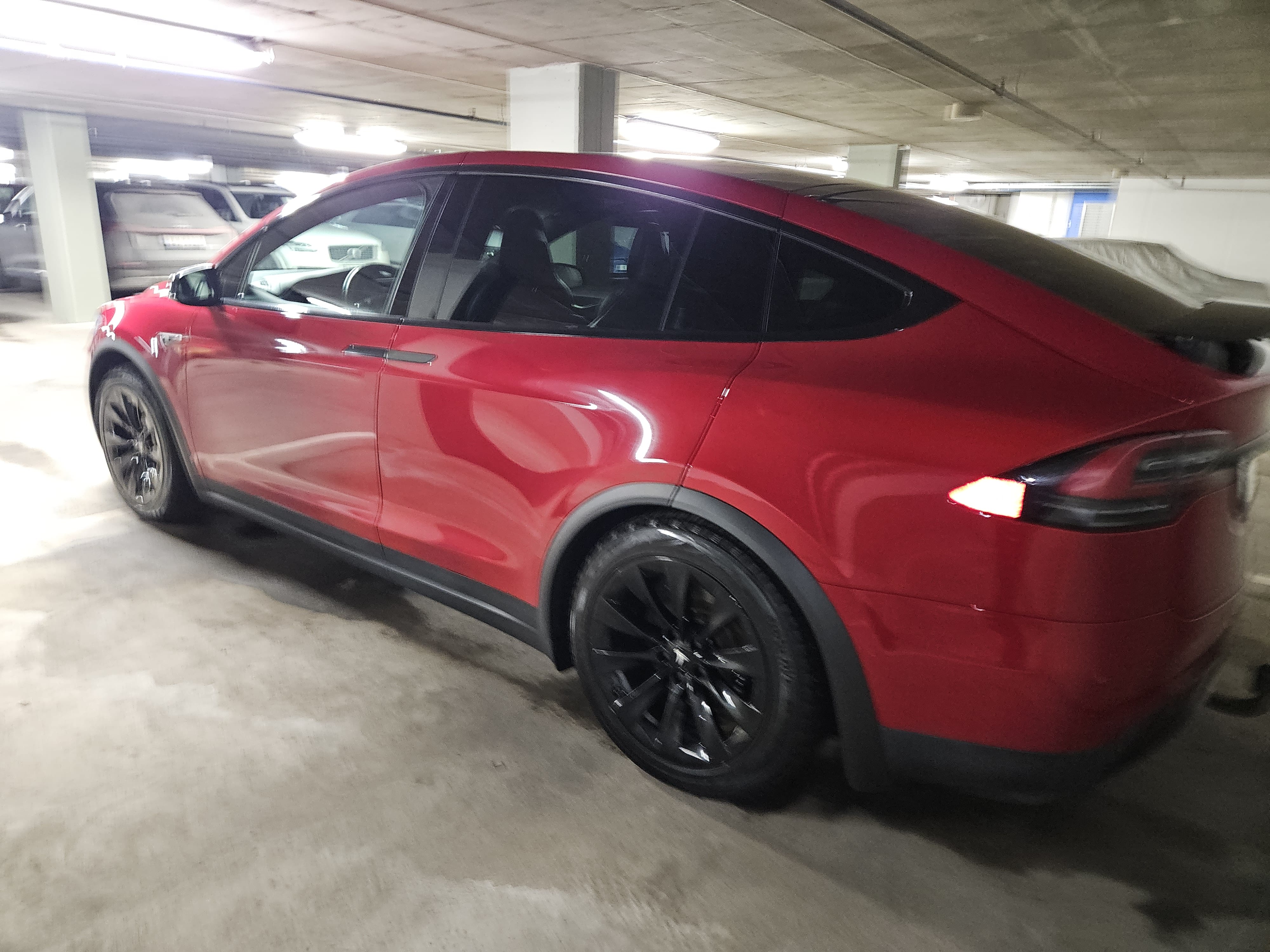 Tesla Model X 75D with Air conditioning