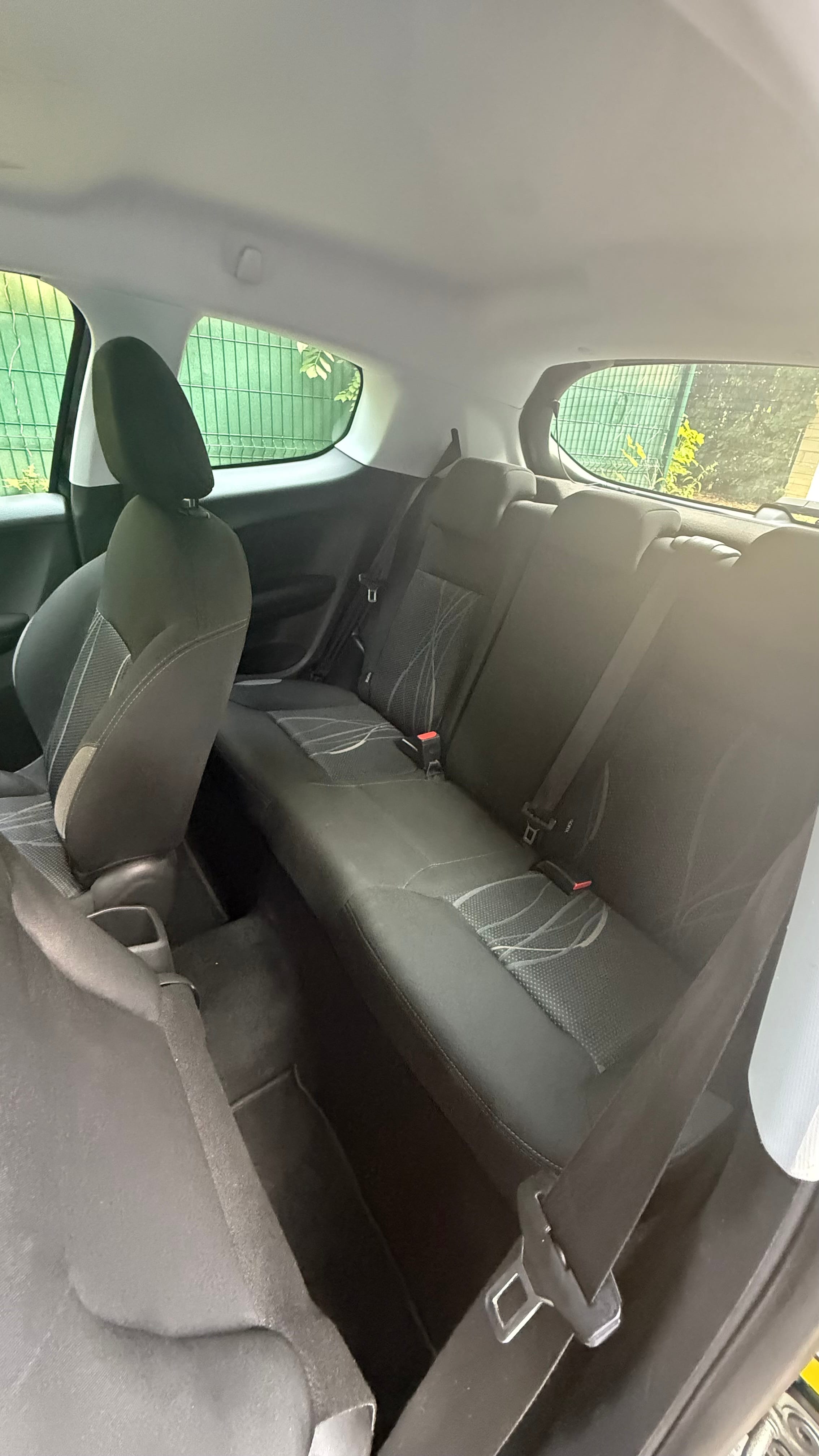 Peugeot 208 avec Port USB