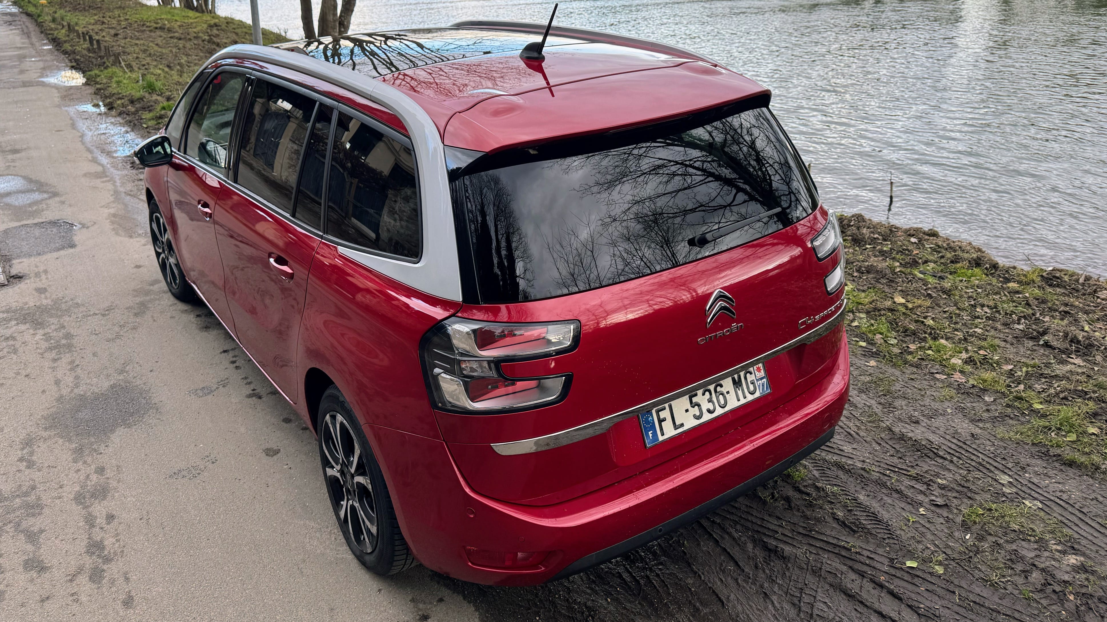 Citroen C4 Grand Spacetourer Shine BlueHDi 160 S&S EAT8 avec Audio Bluetooth