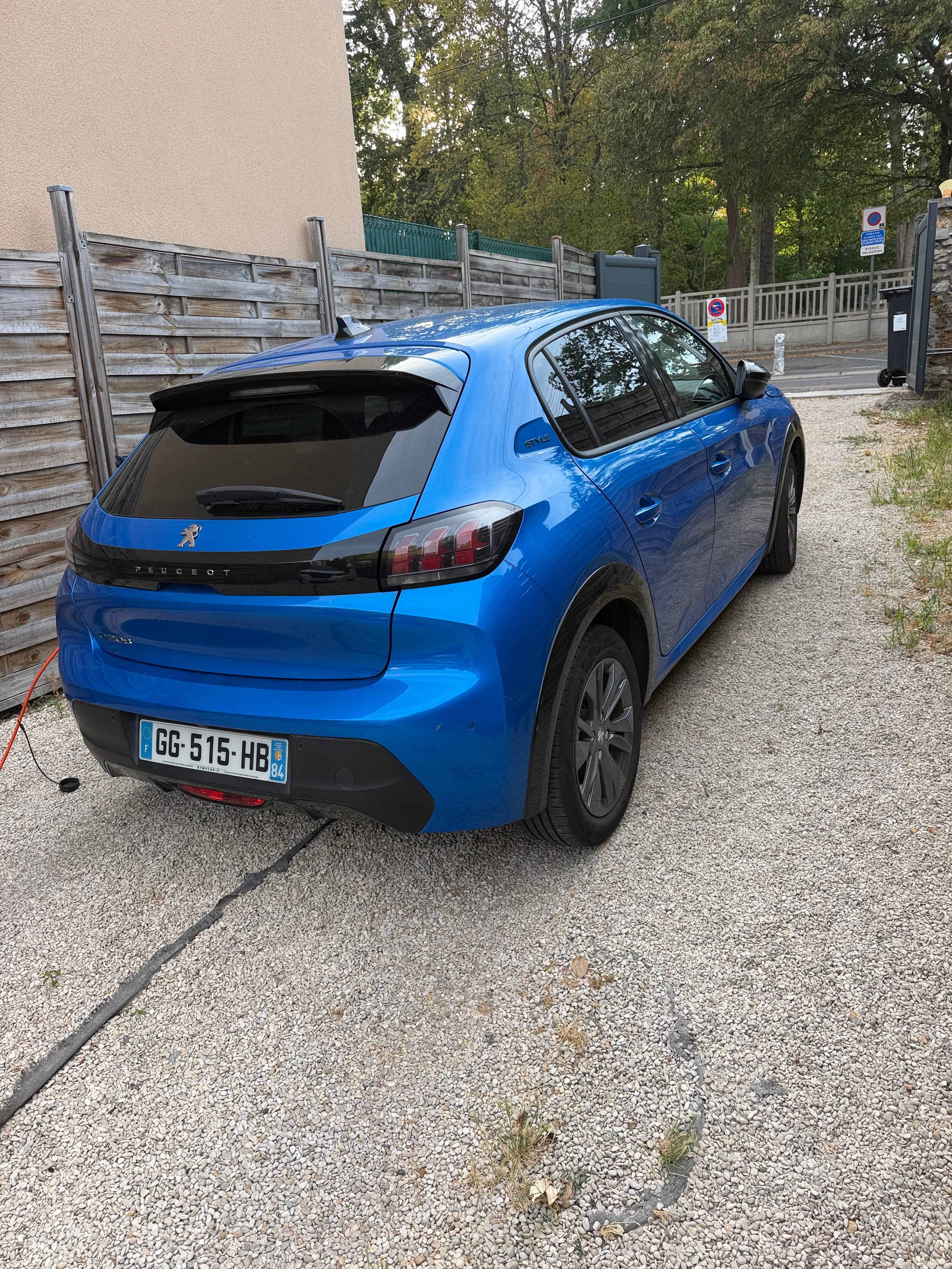 Peugeot 208 Électrique avec Caméra de recul
