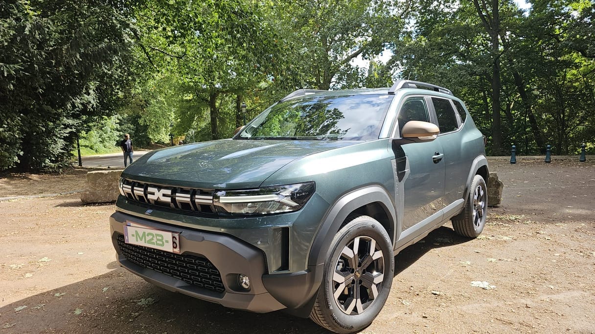 Dacia Duster, 2026, Euro 95 (E10) / Electric (hybrid)