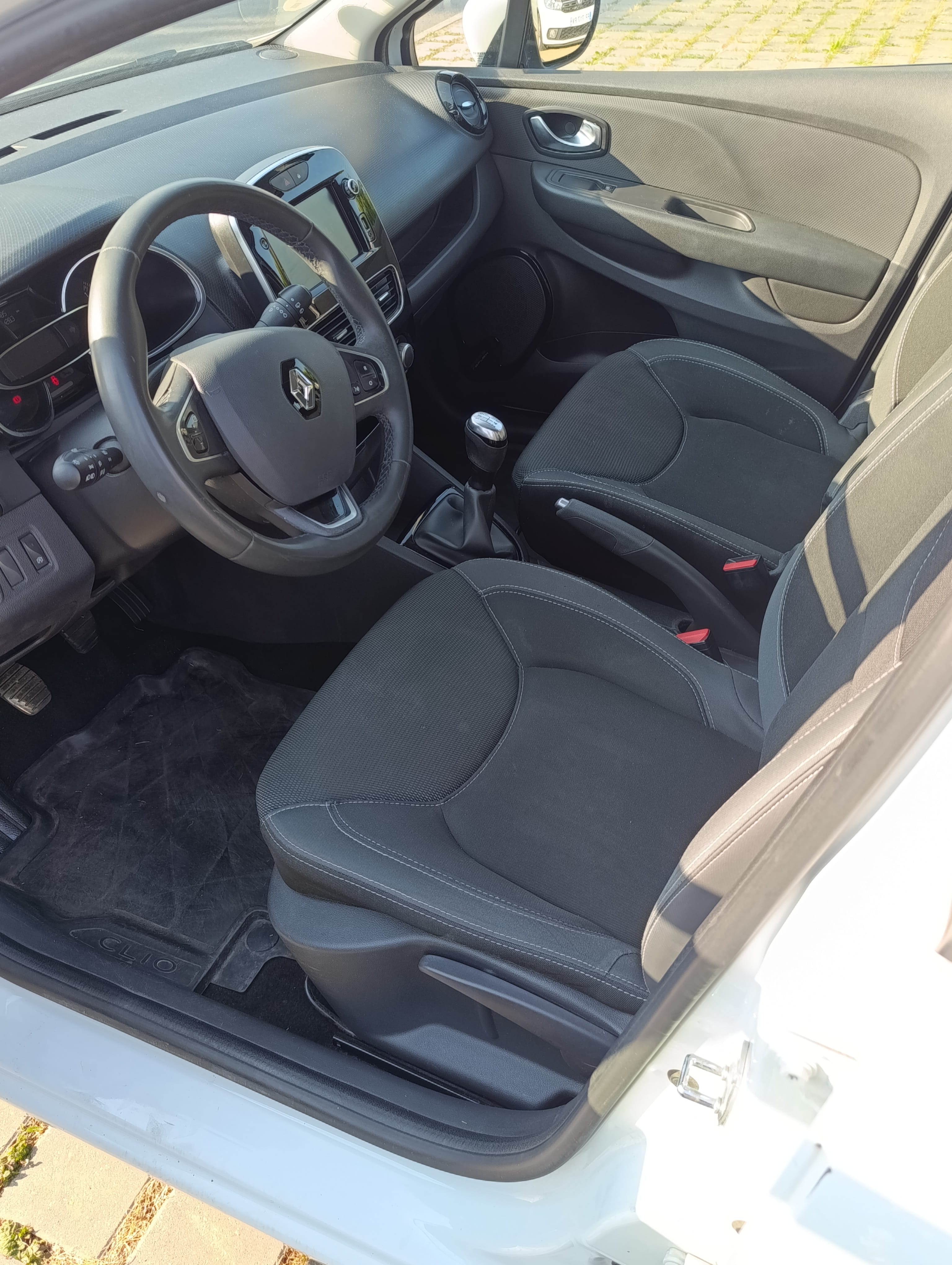 Renault Clio Estate avec GPS