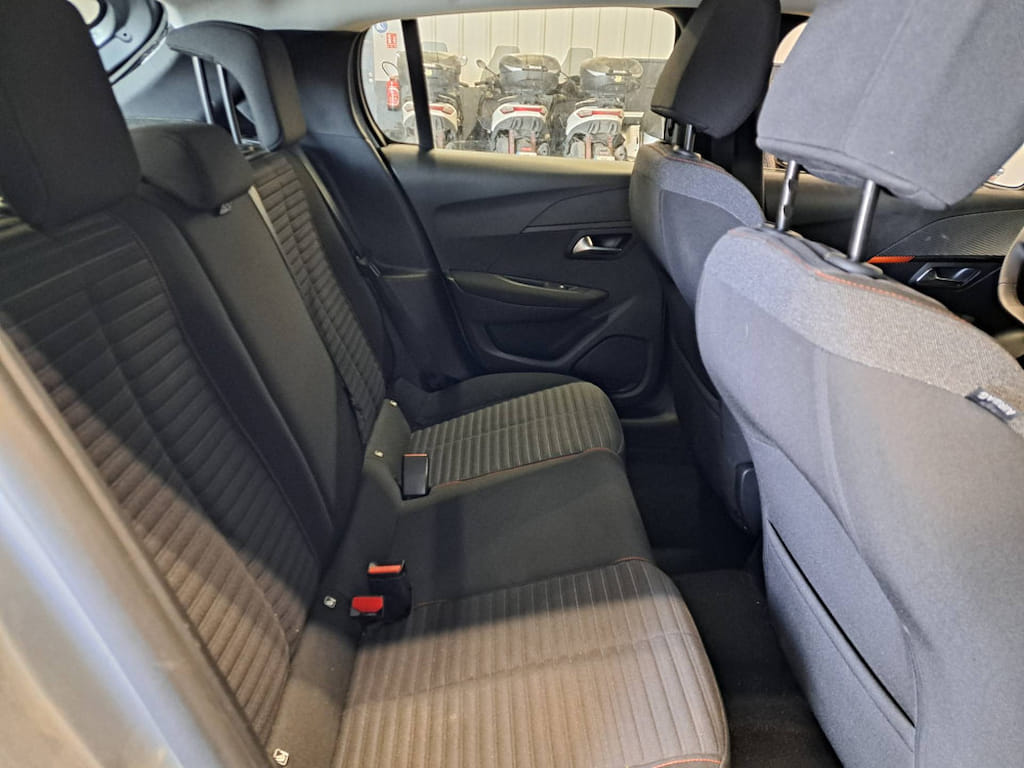 Peugeot 208 avec Régulateur de vitesse