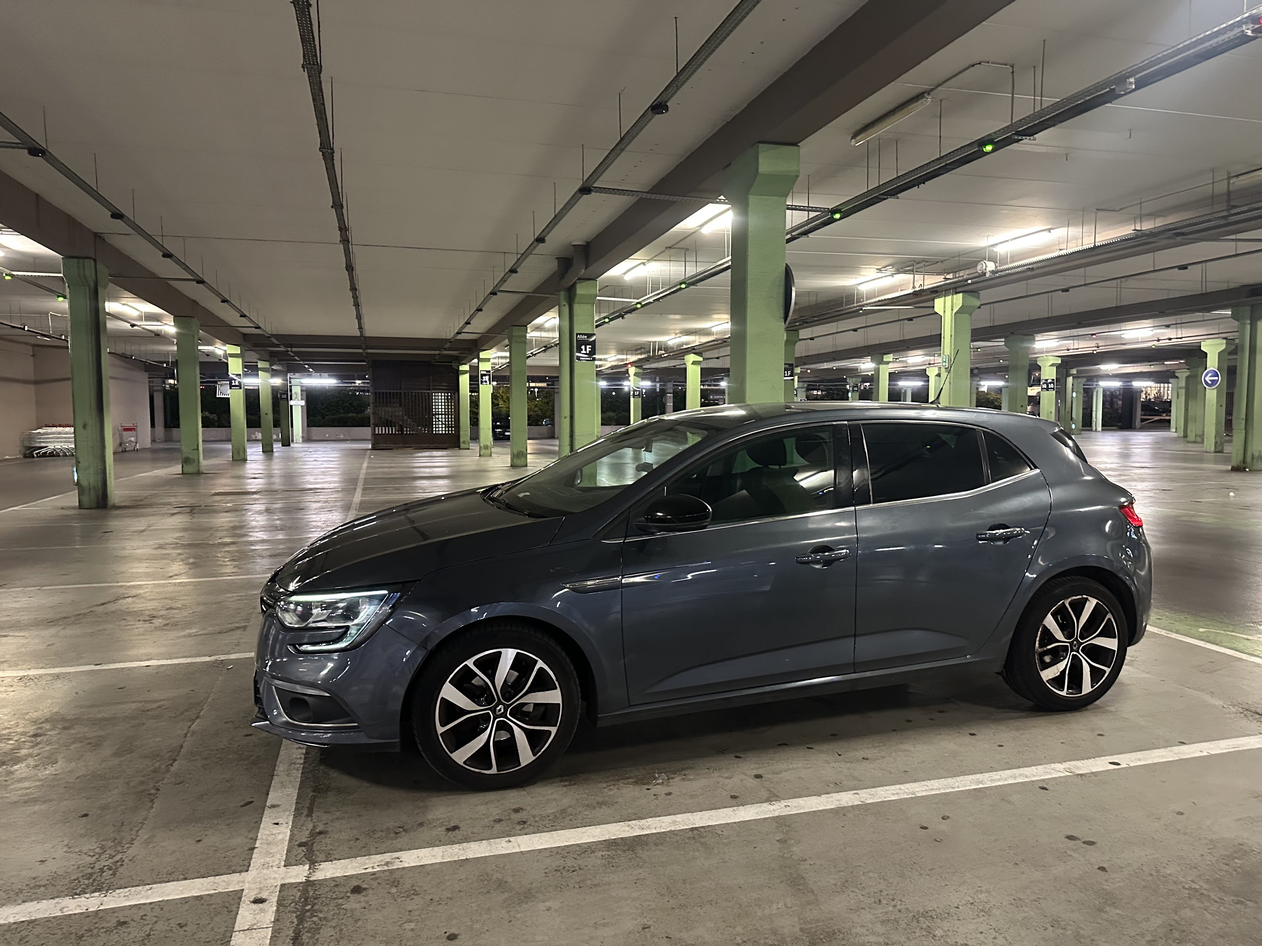 Renault Mégane IV avec Climatisation