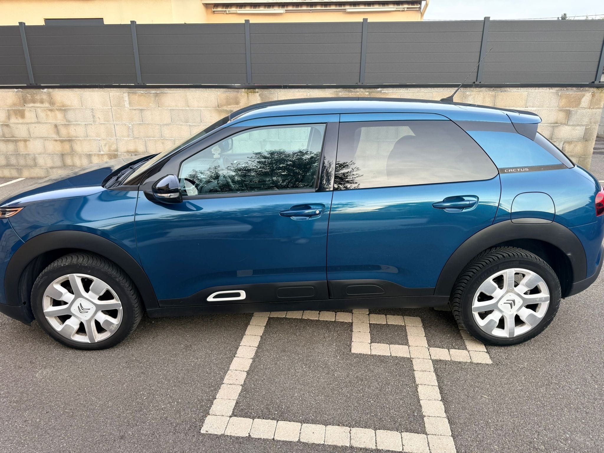 Citroen C4 Cactus Shine cuir boite automatique diesel avec Climatisation