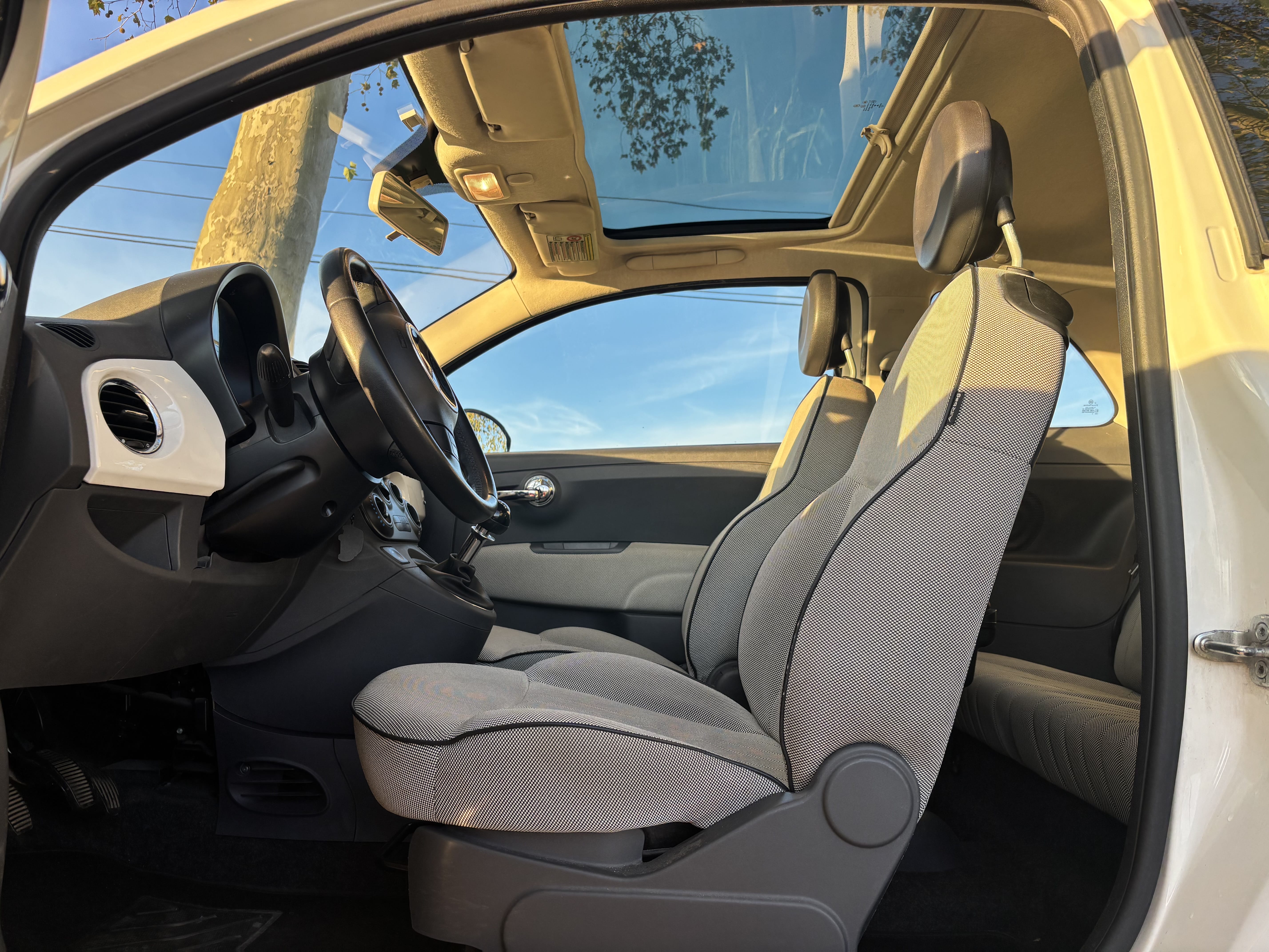 Fiat 500 Lounge avec GPS