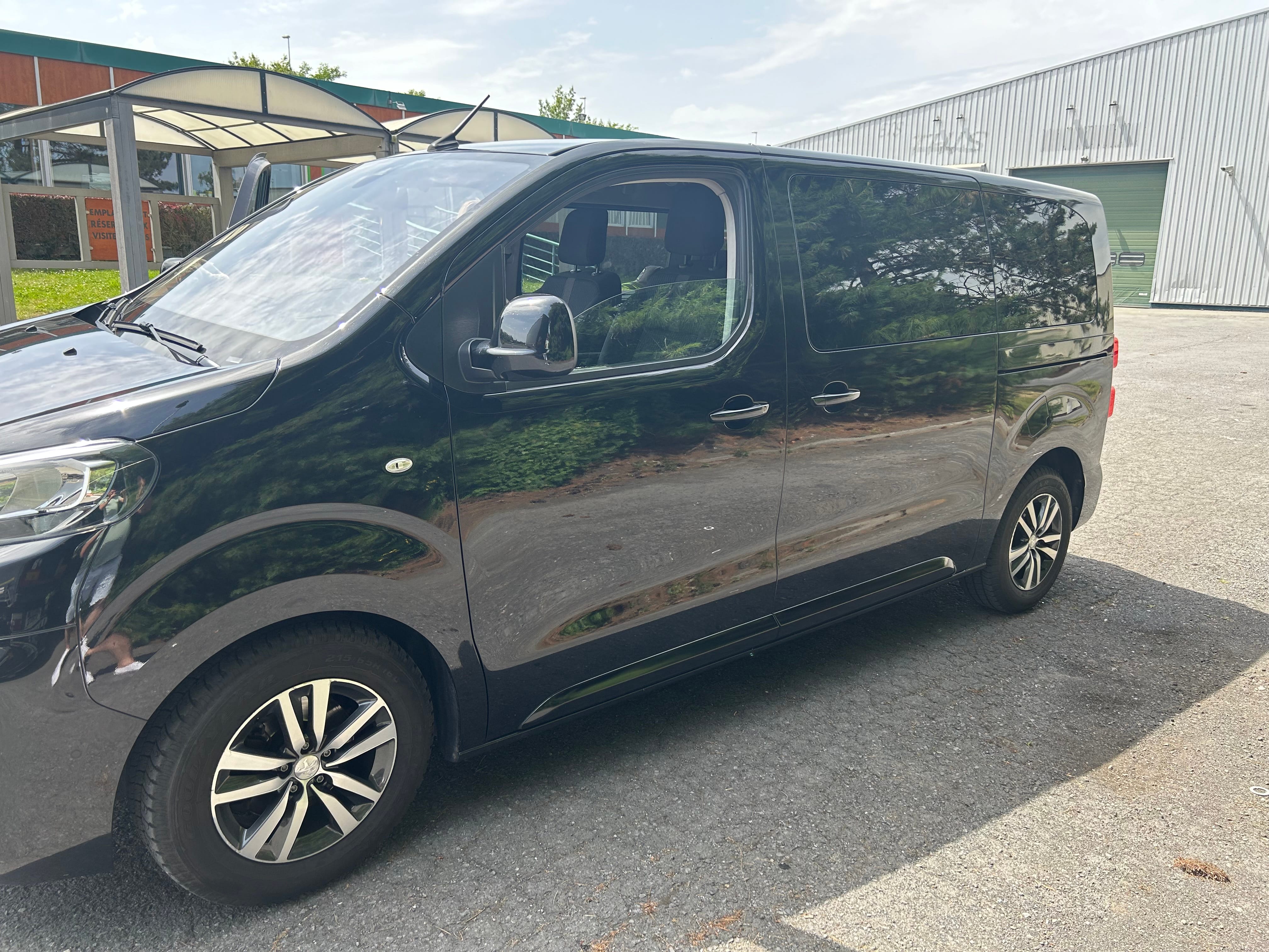 Peugeot Traveller, 2017, Diesel, 8 places