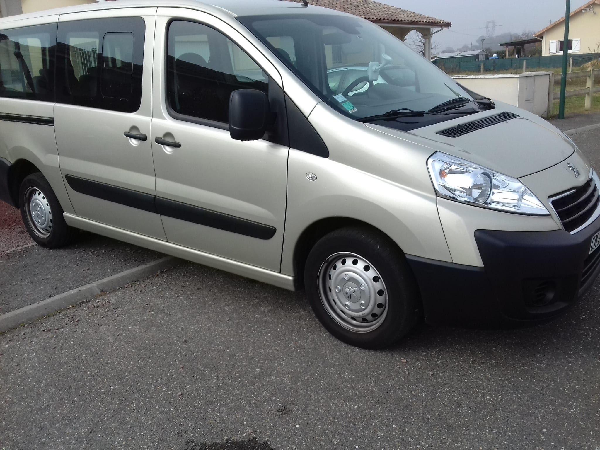 Peugeot Expert Tepee long avec Chaines