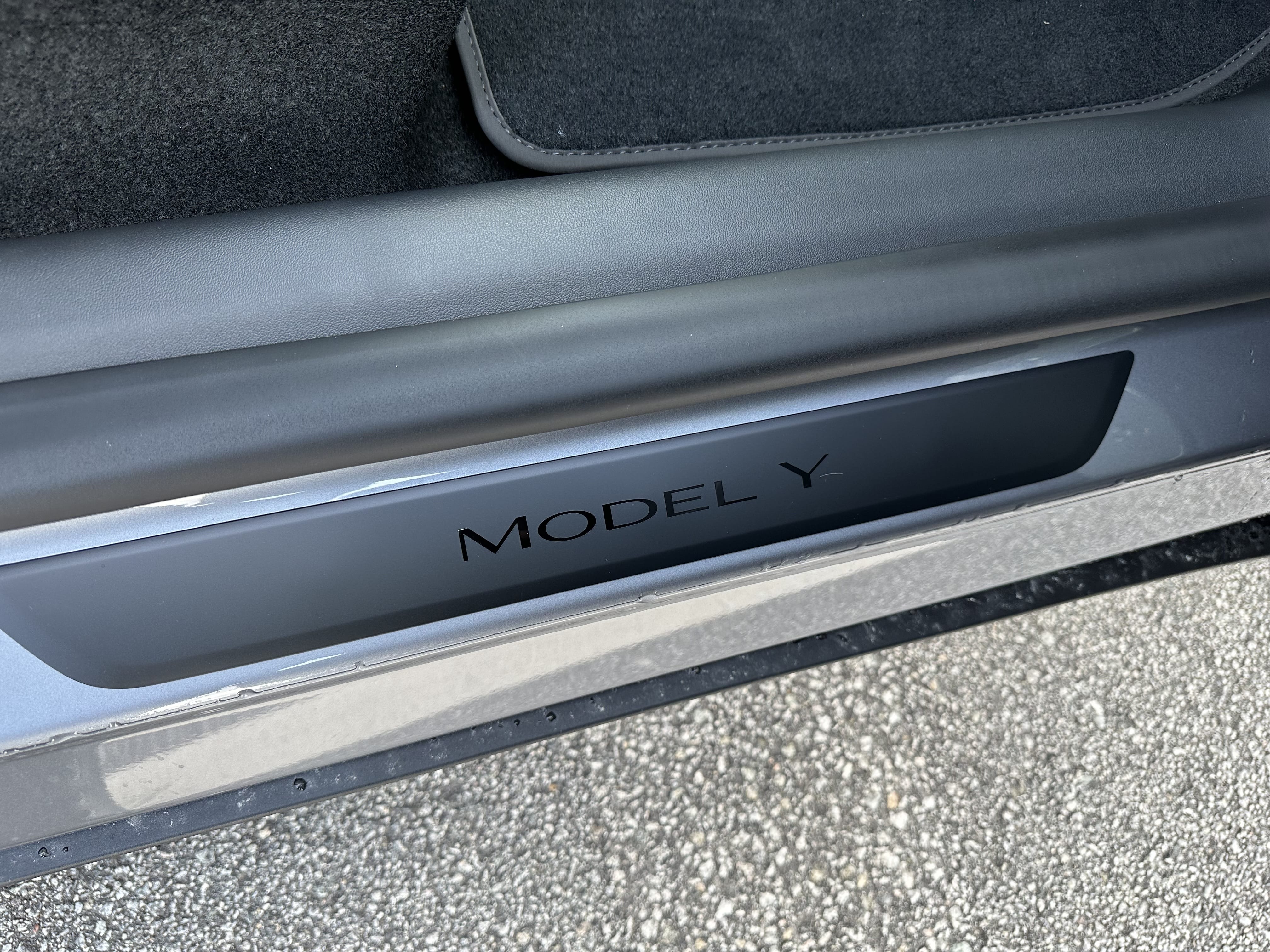 Tesla Model Y Long Range med Apple CarPlay