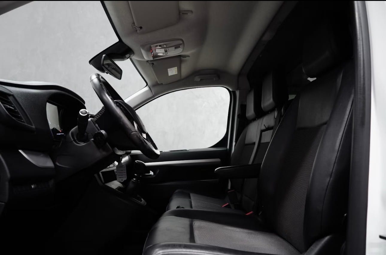 Peugeot Expert med Ryggekamera