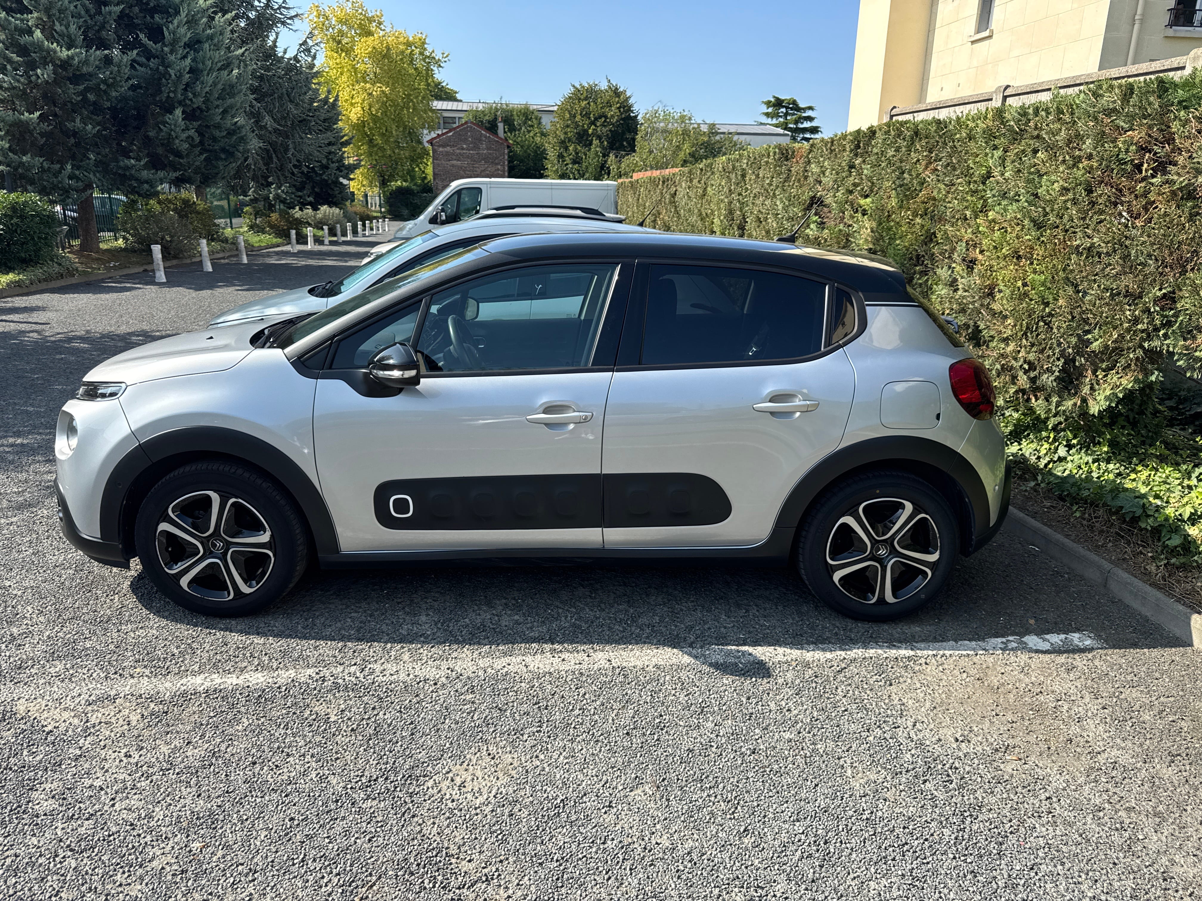Citroen C3, 2018, Essence 98 / Électrique (hybride)