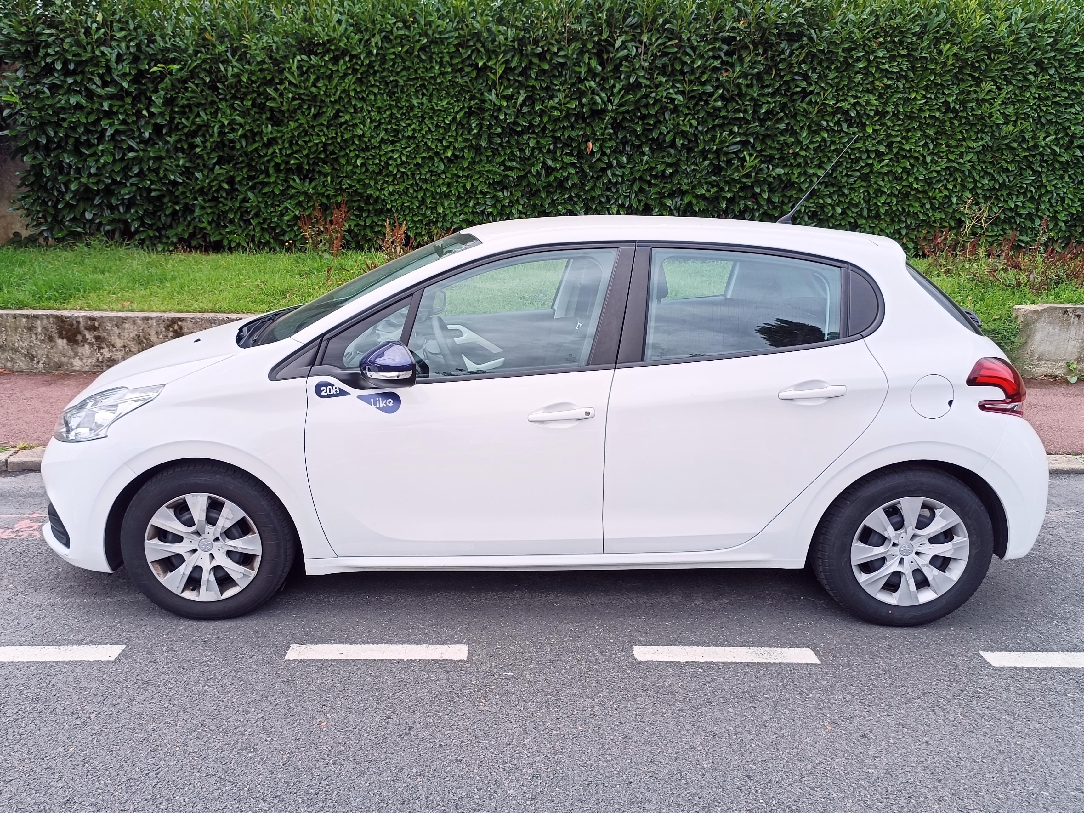 Peugeot 208 avec Climatisation