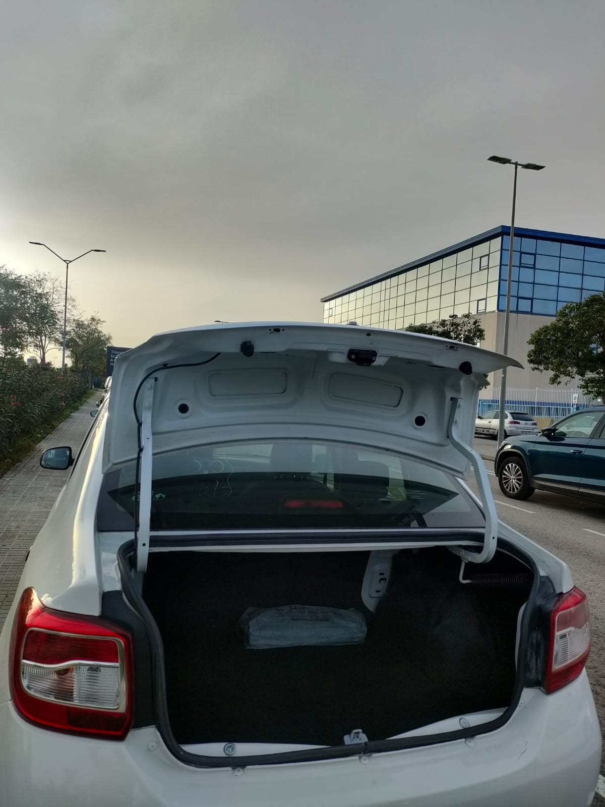 Dacia Logan con Silla infantil