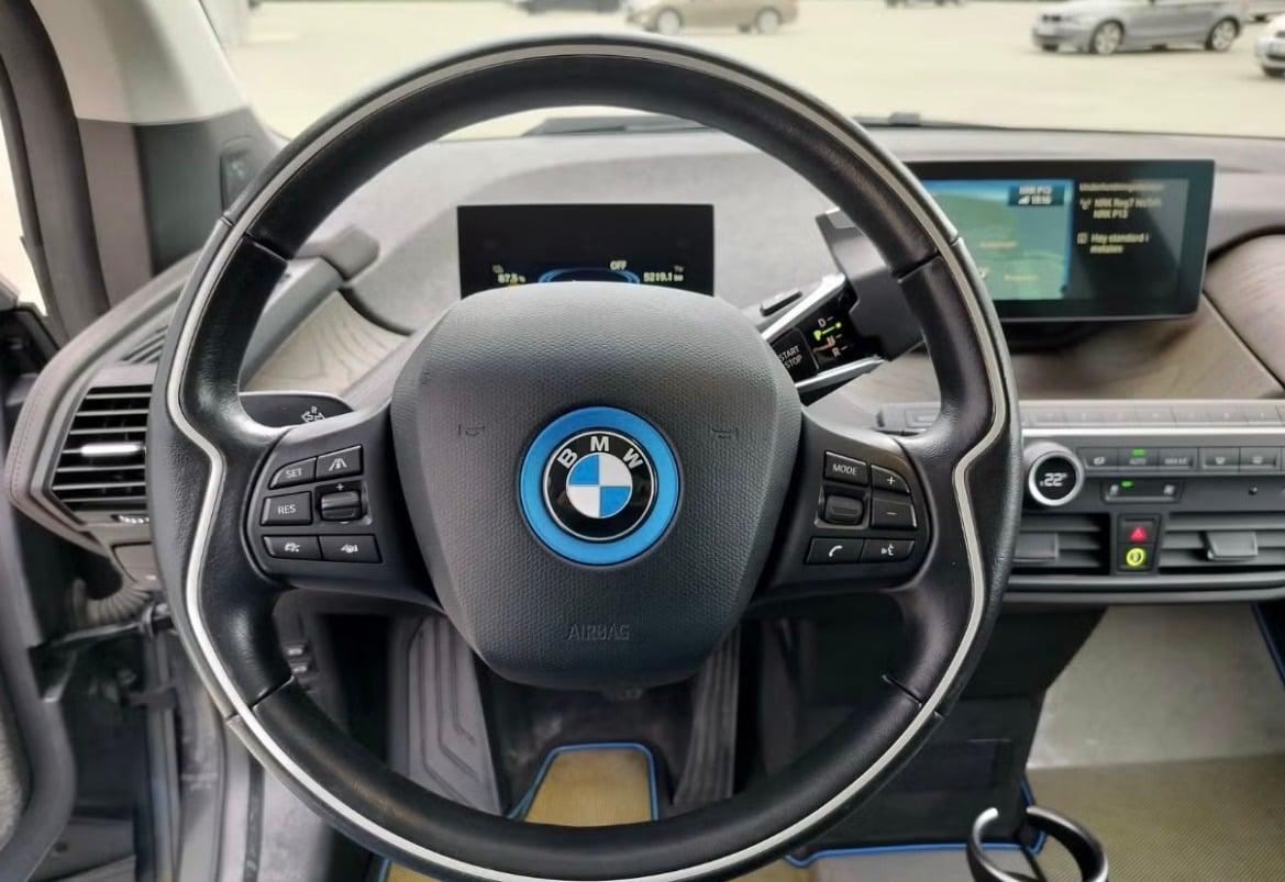 BMW i3 with GPS