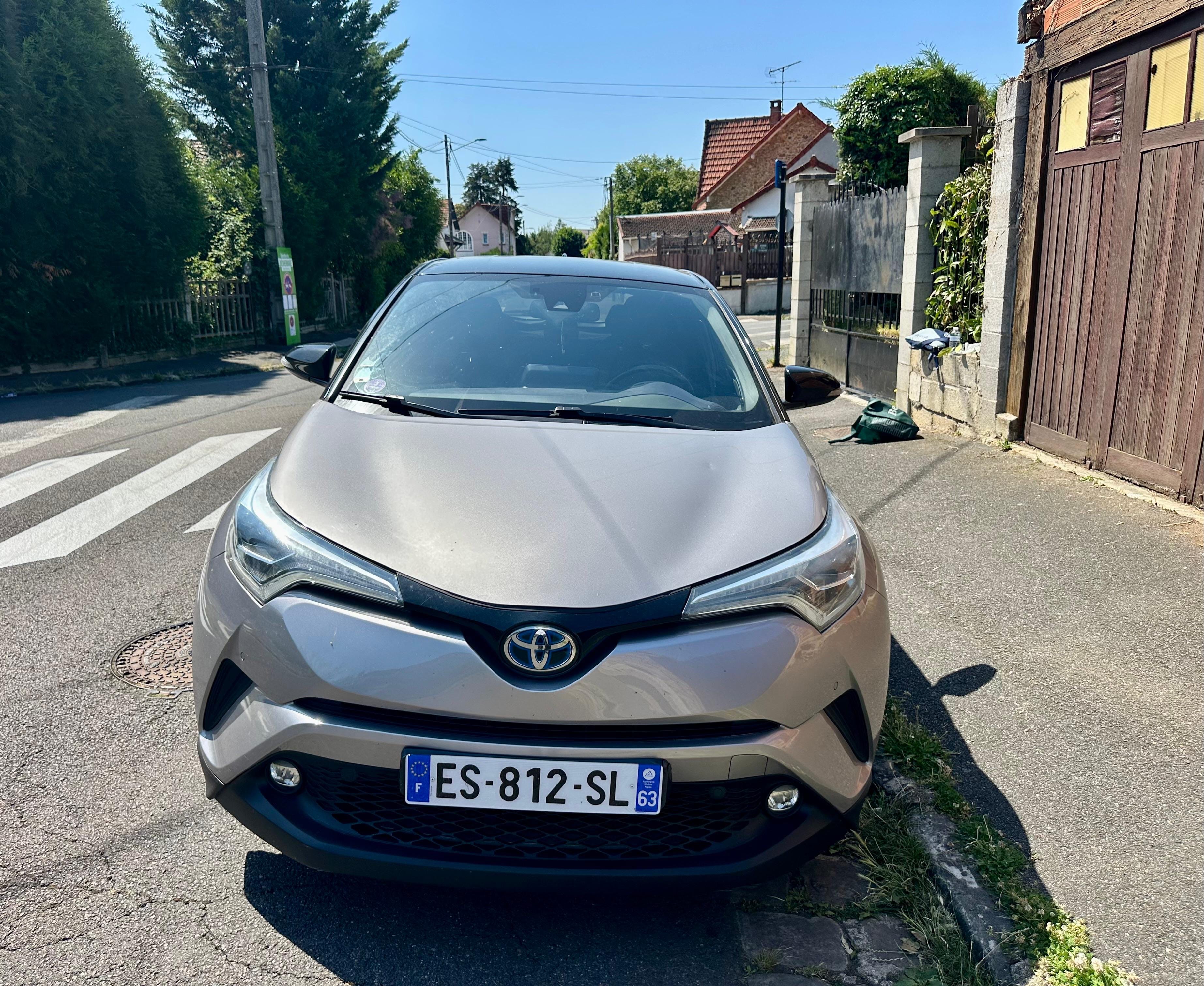 Toyota C-HR hybride avec Caméra de recul