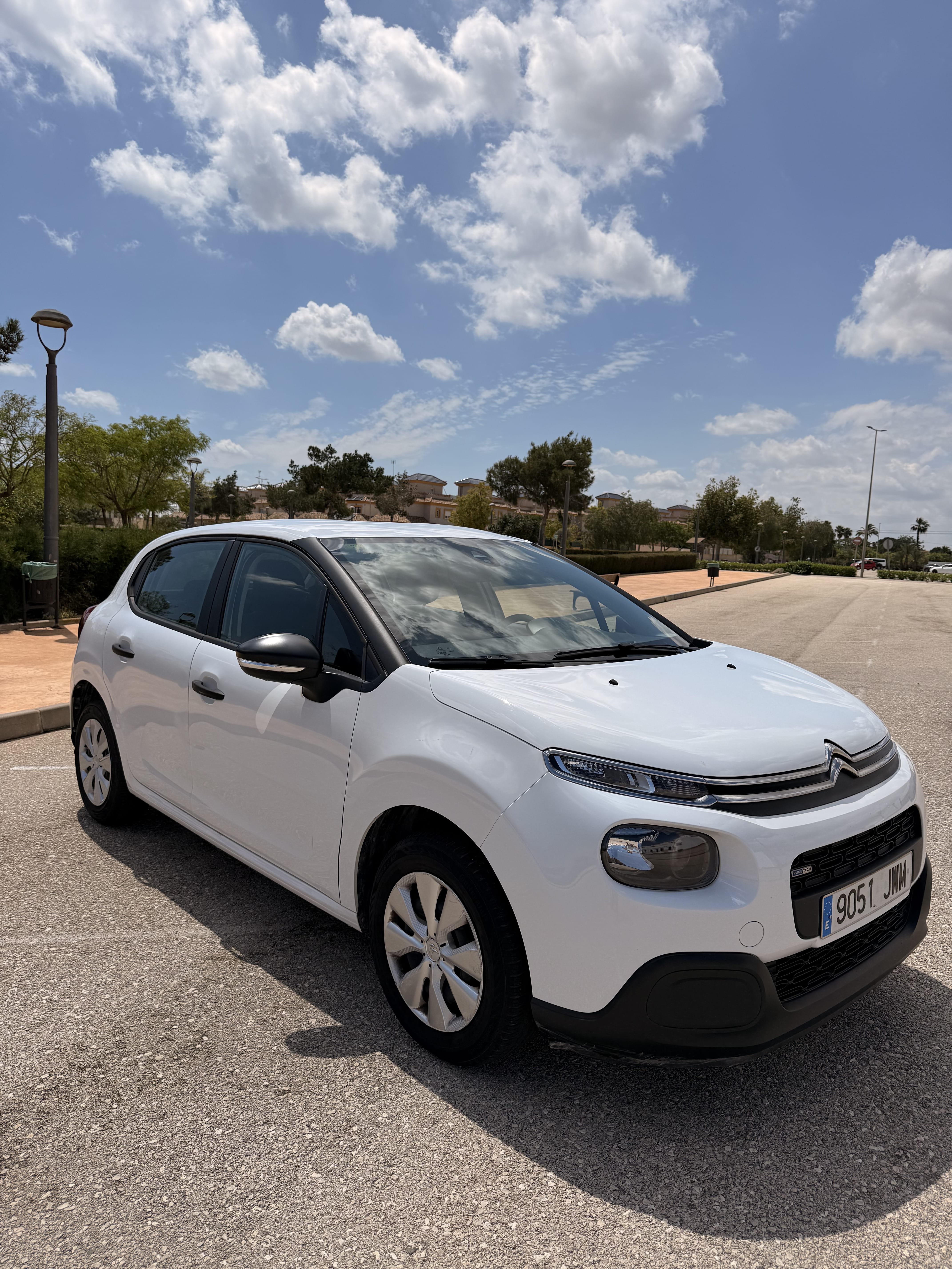 Citroen C3 1.2 pure tech con Entrada de Audio/iPod