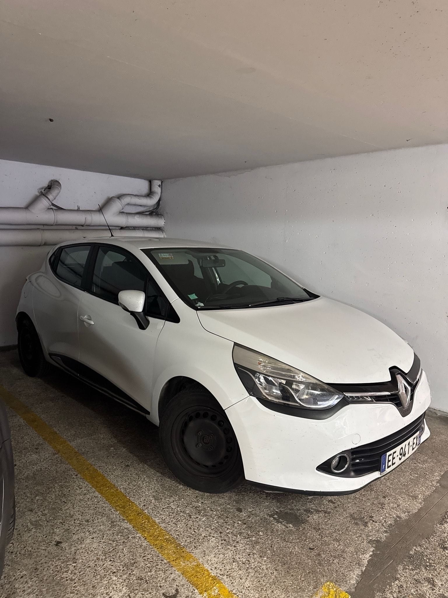 Renault Clio EE941EX