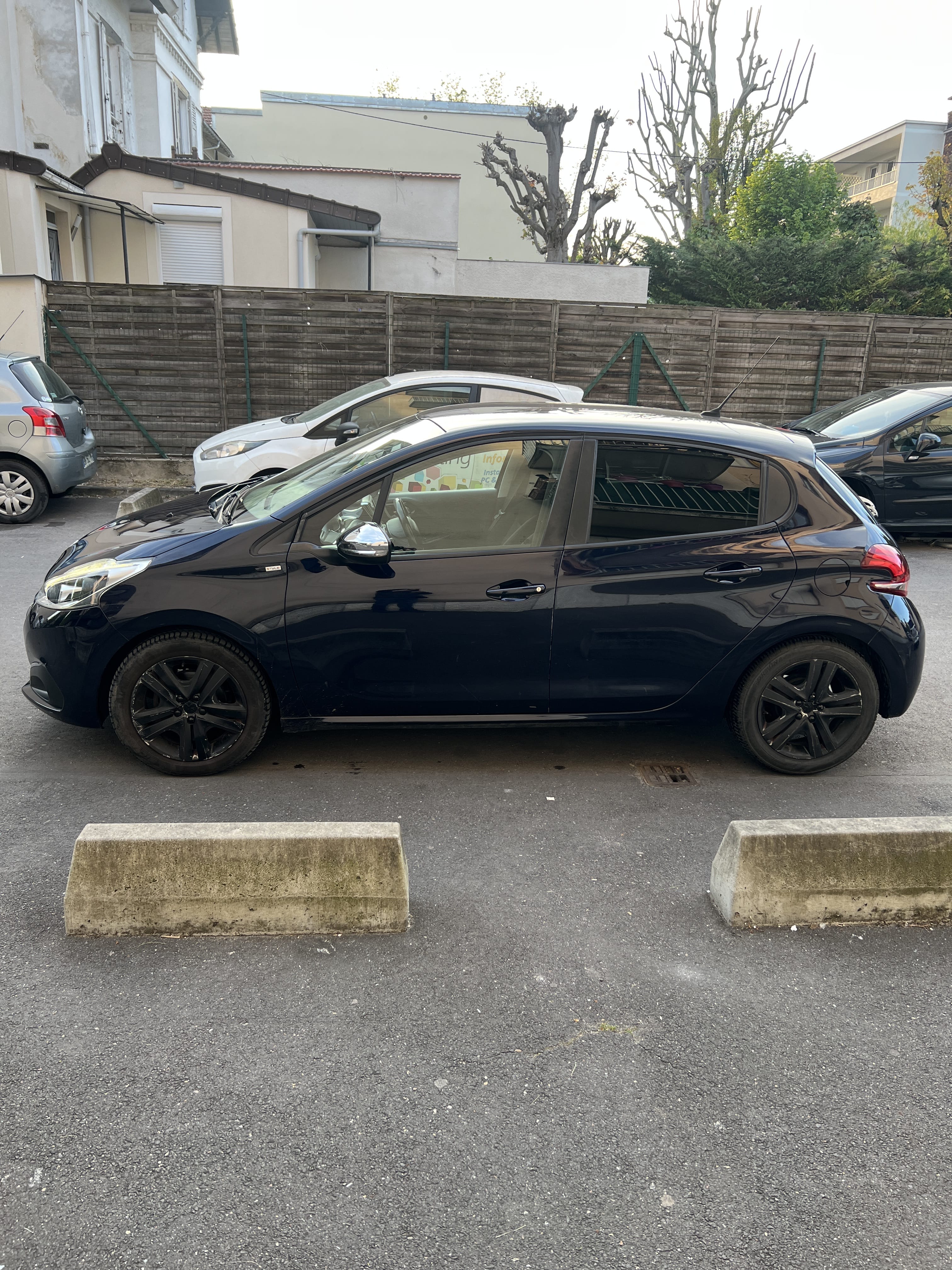 Peugeot 208 avec Climatisation