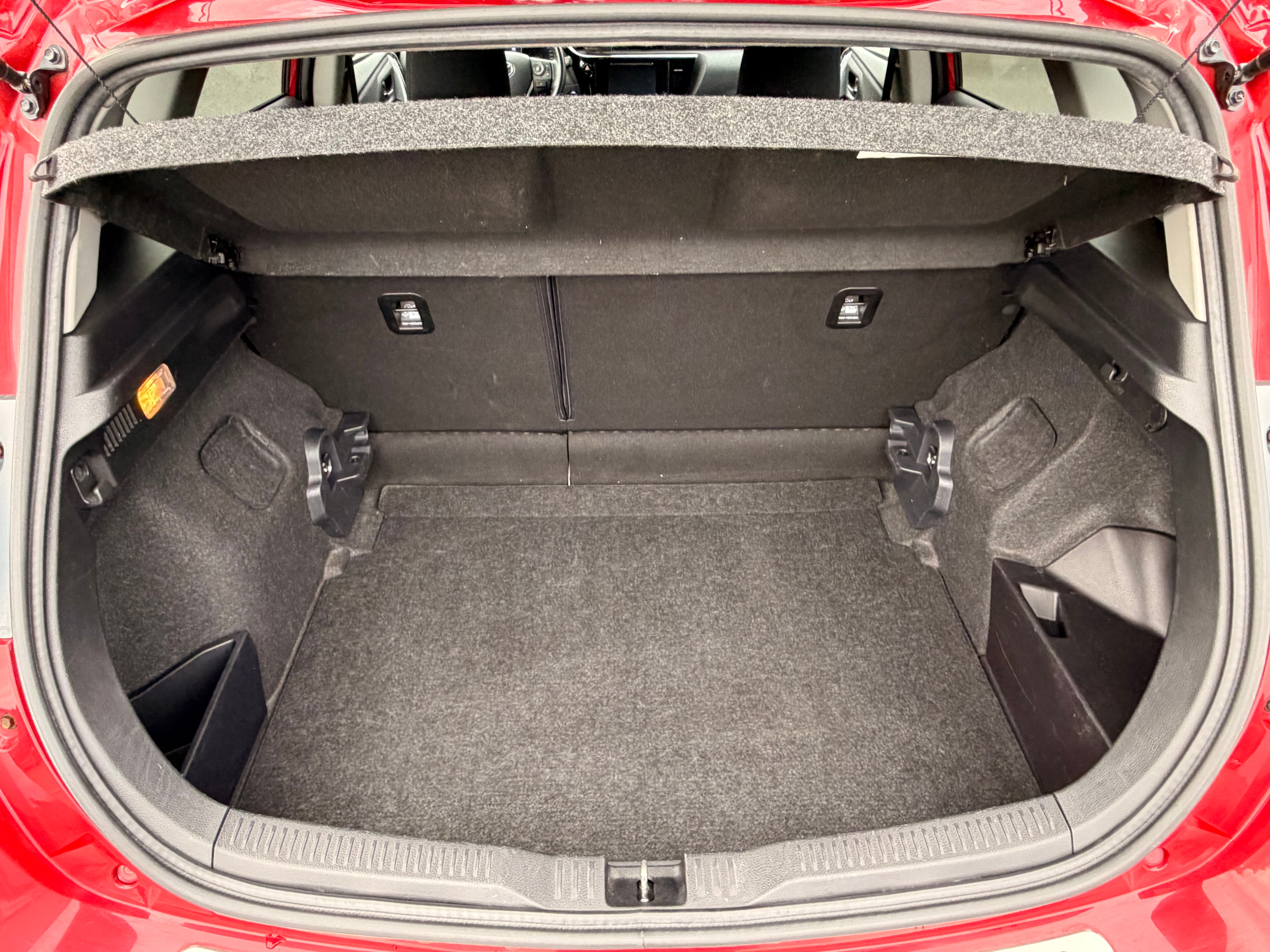 Toyota Auris with Cruise control
