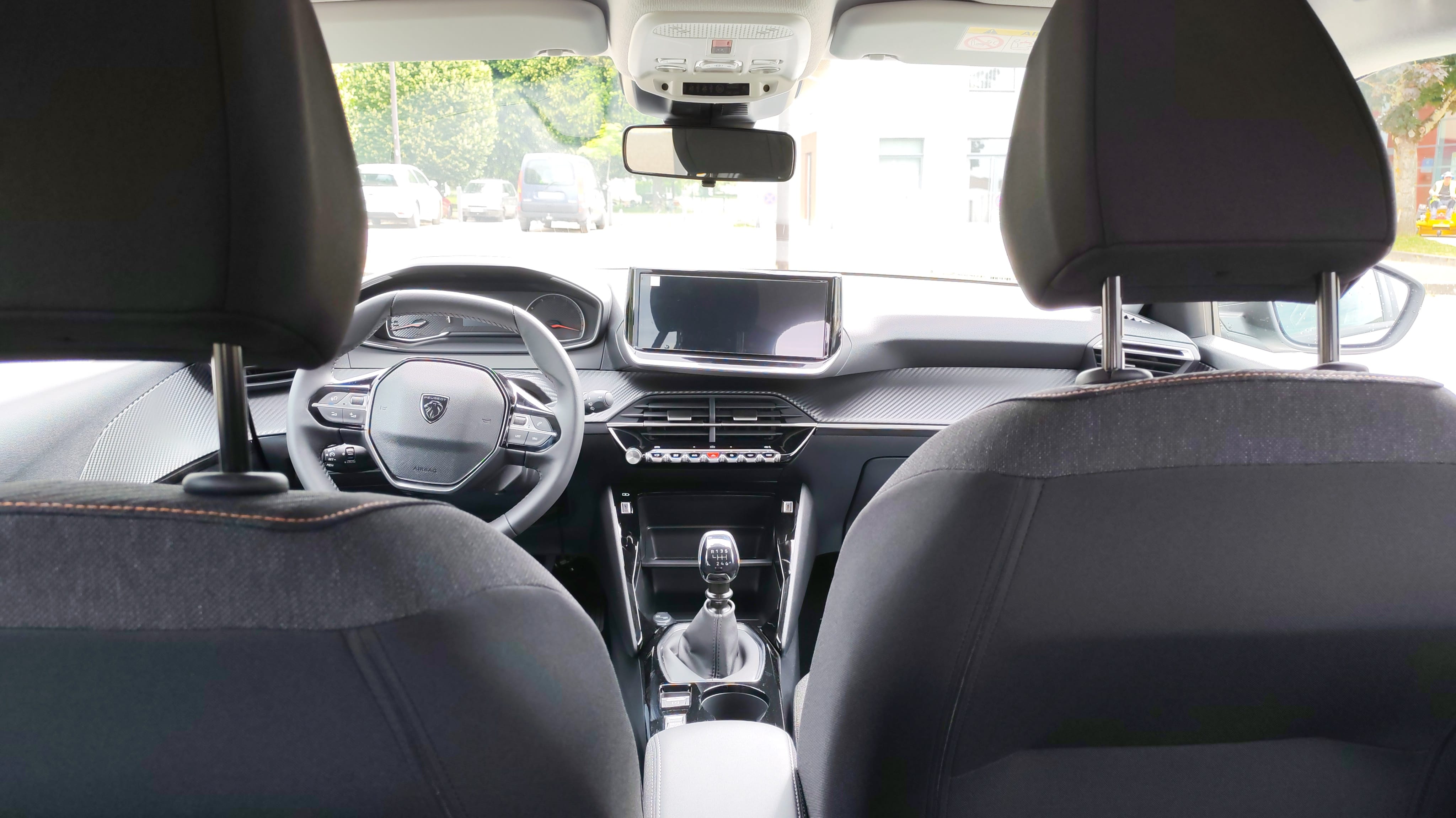 Peugeot 208 avec Régulateur de vitesse