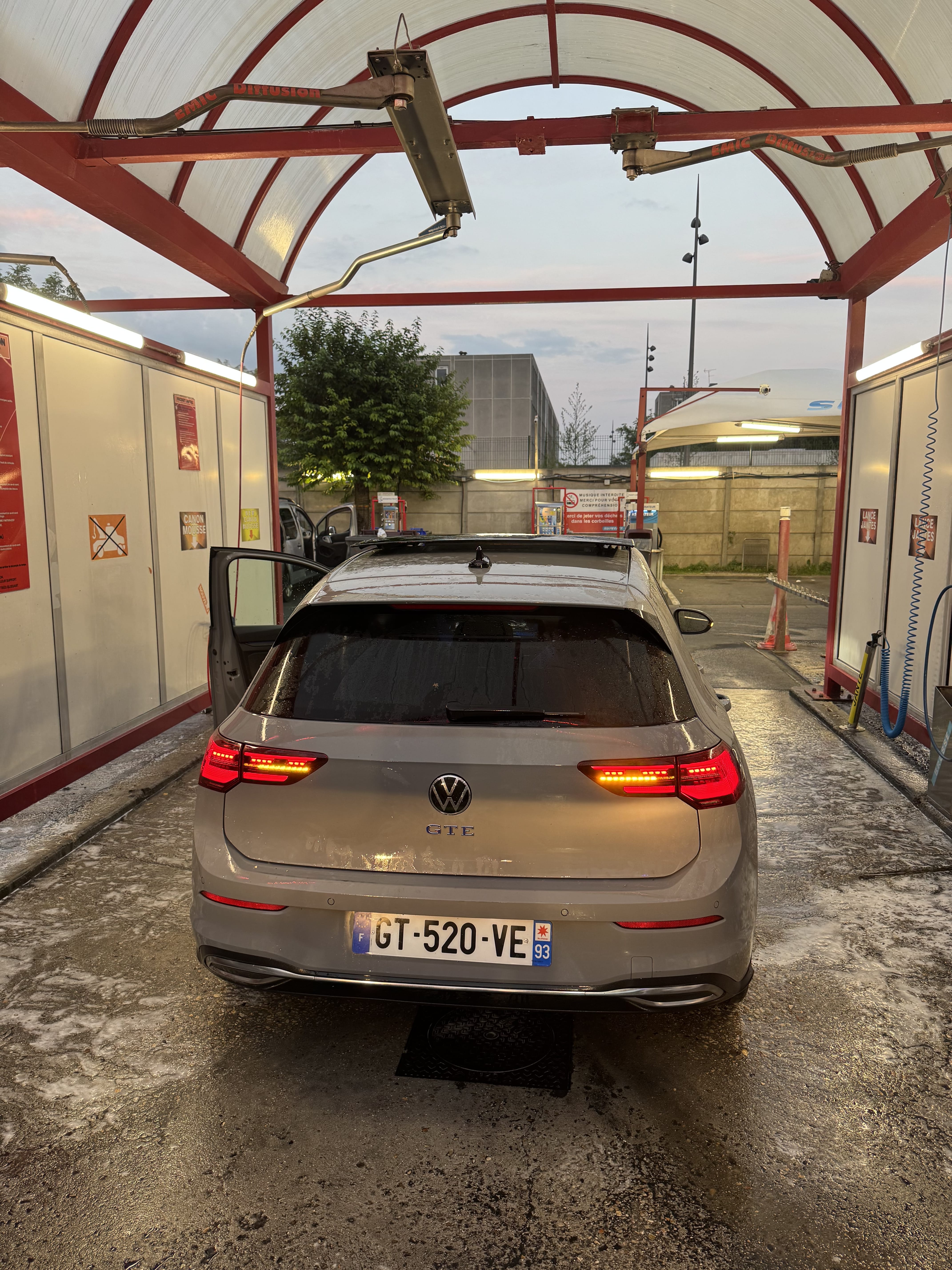 Volkswagen Golf avec Climatisation