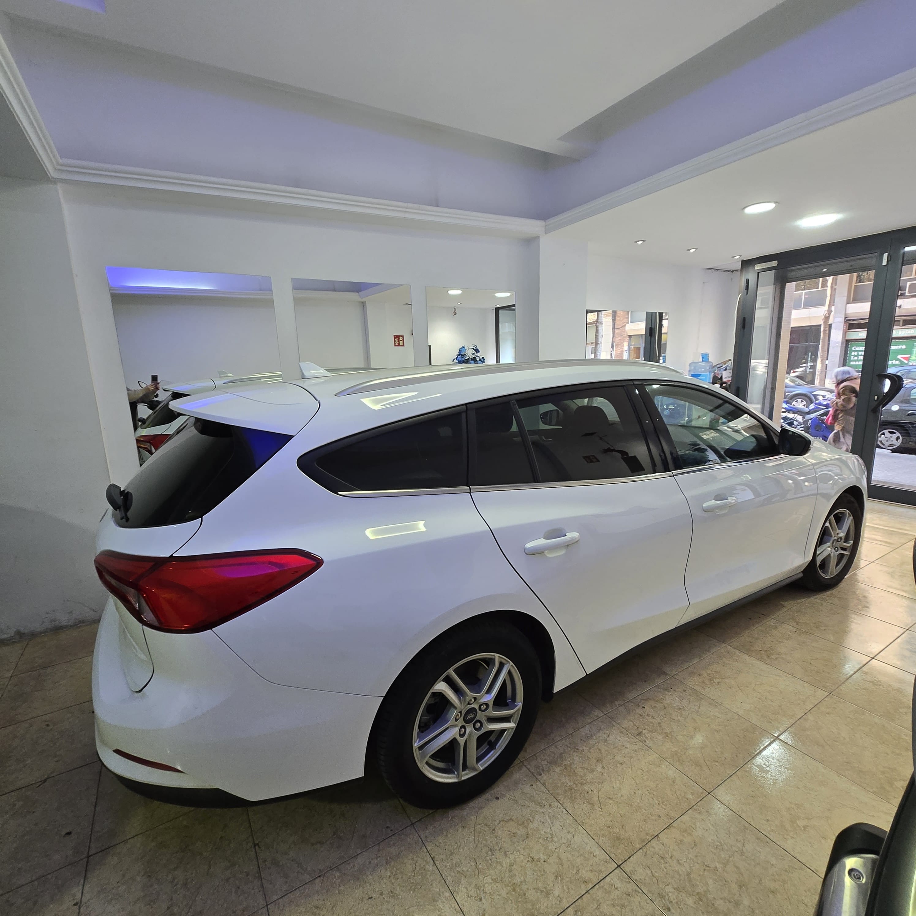 Ford Focus Sw familiar con Aire acondicionado