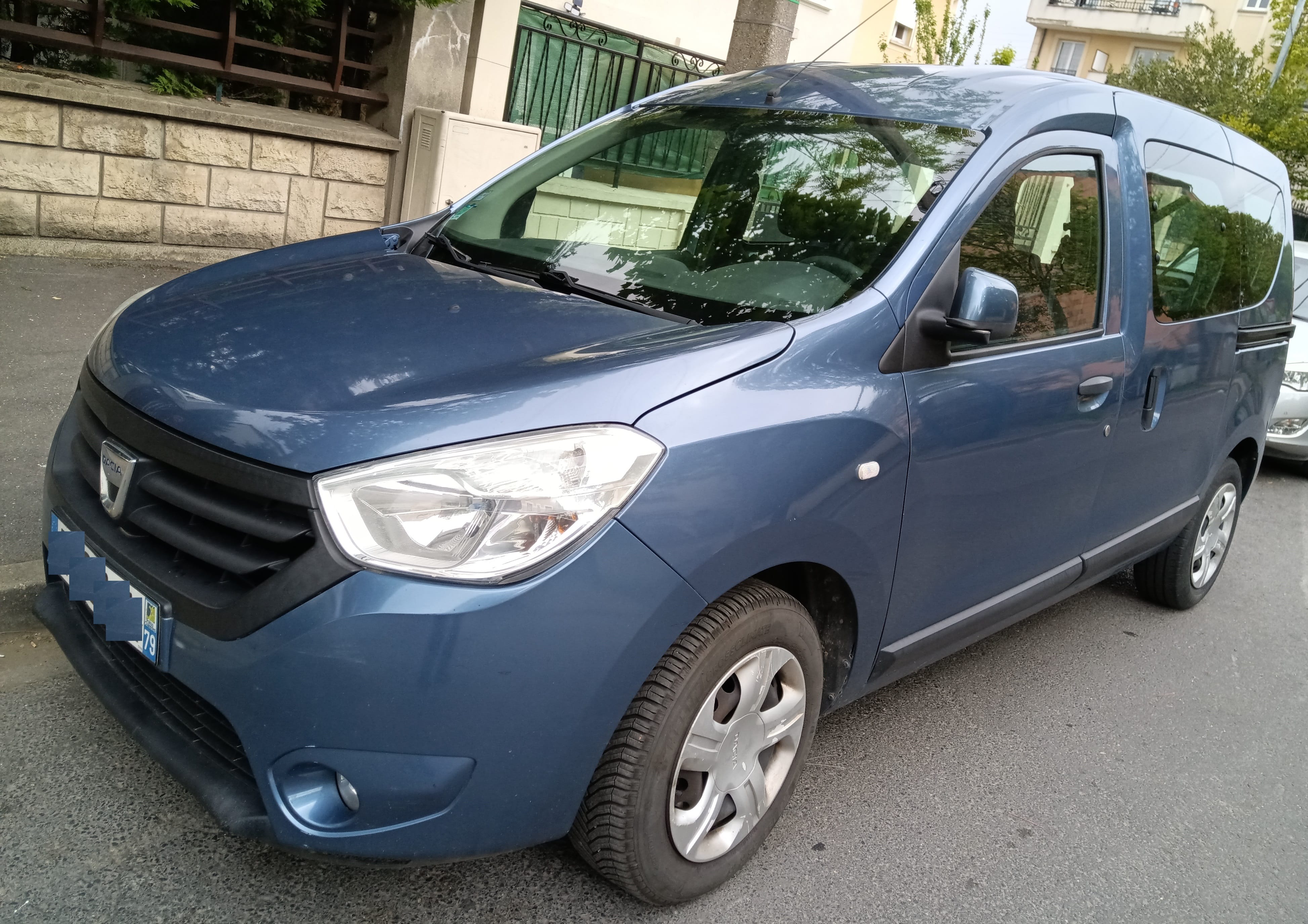 Dacia Dokker, 2014, Essence 98