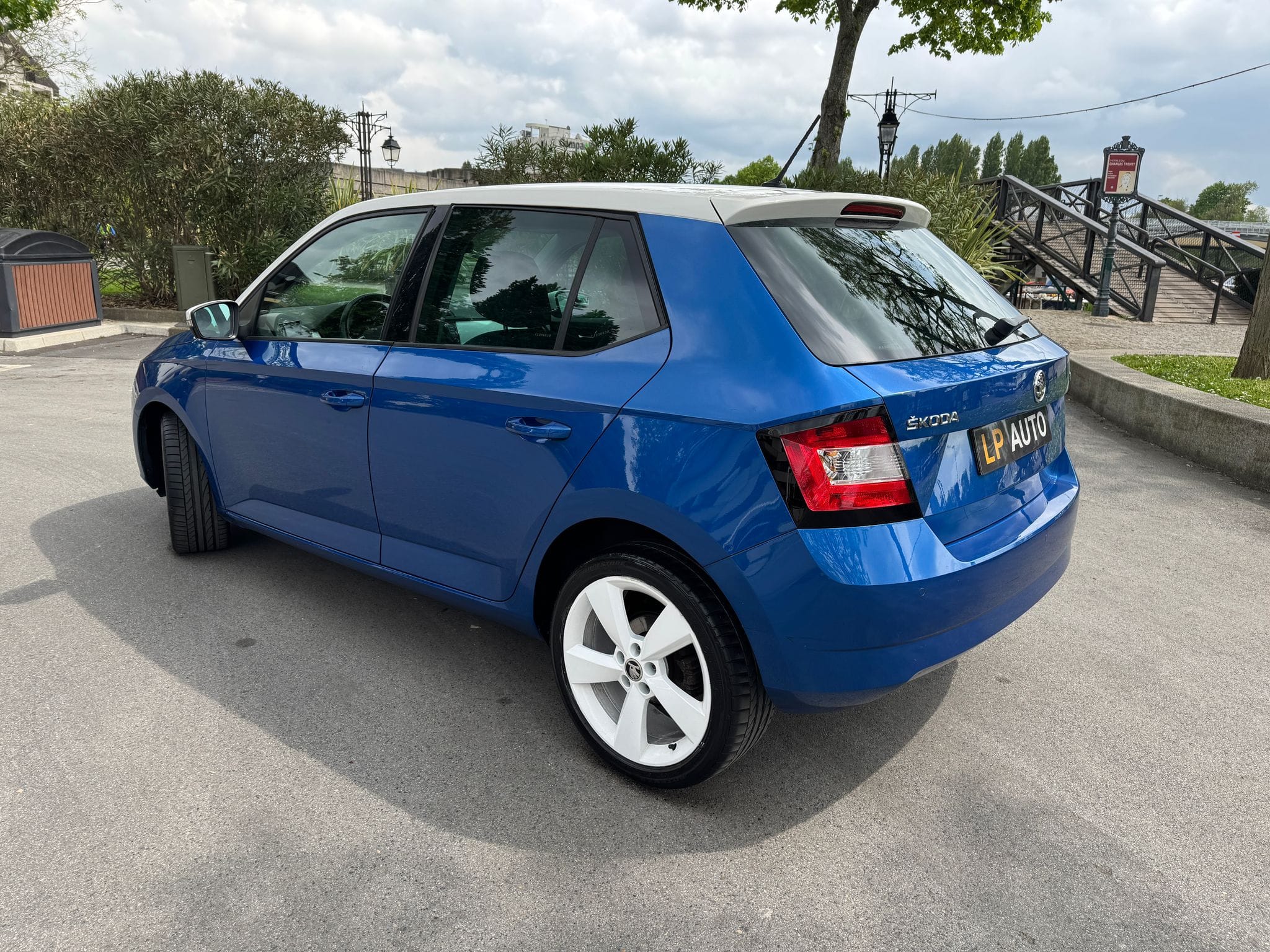 Skoda Fabia avec GPS